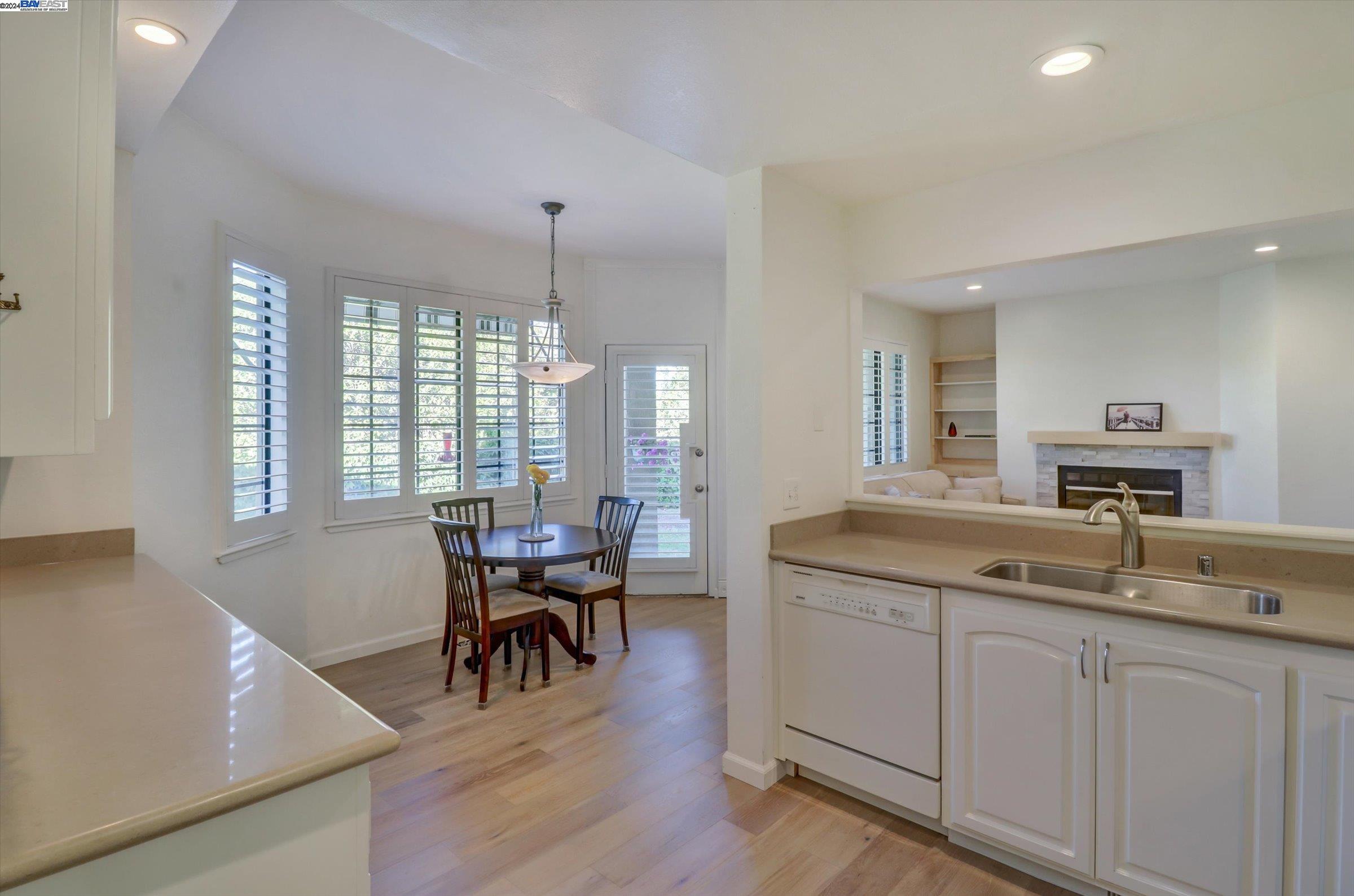 Photo #2: 41070109 Listing 