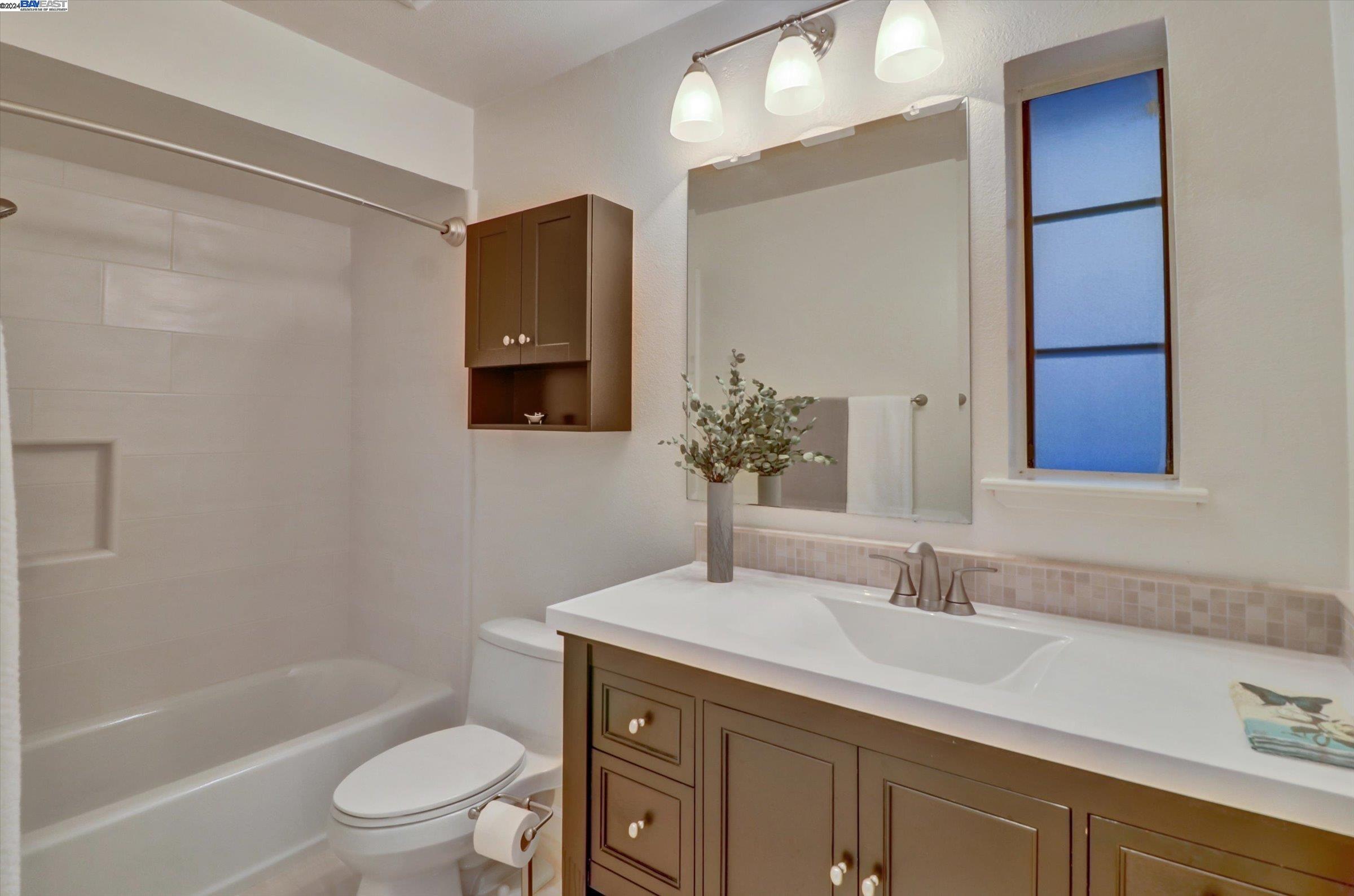 Photo #4: 41070109 Listing 