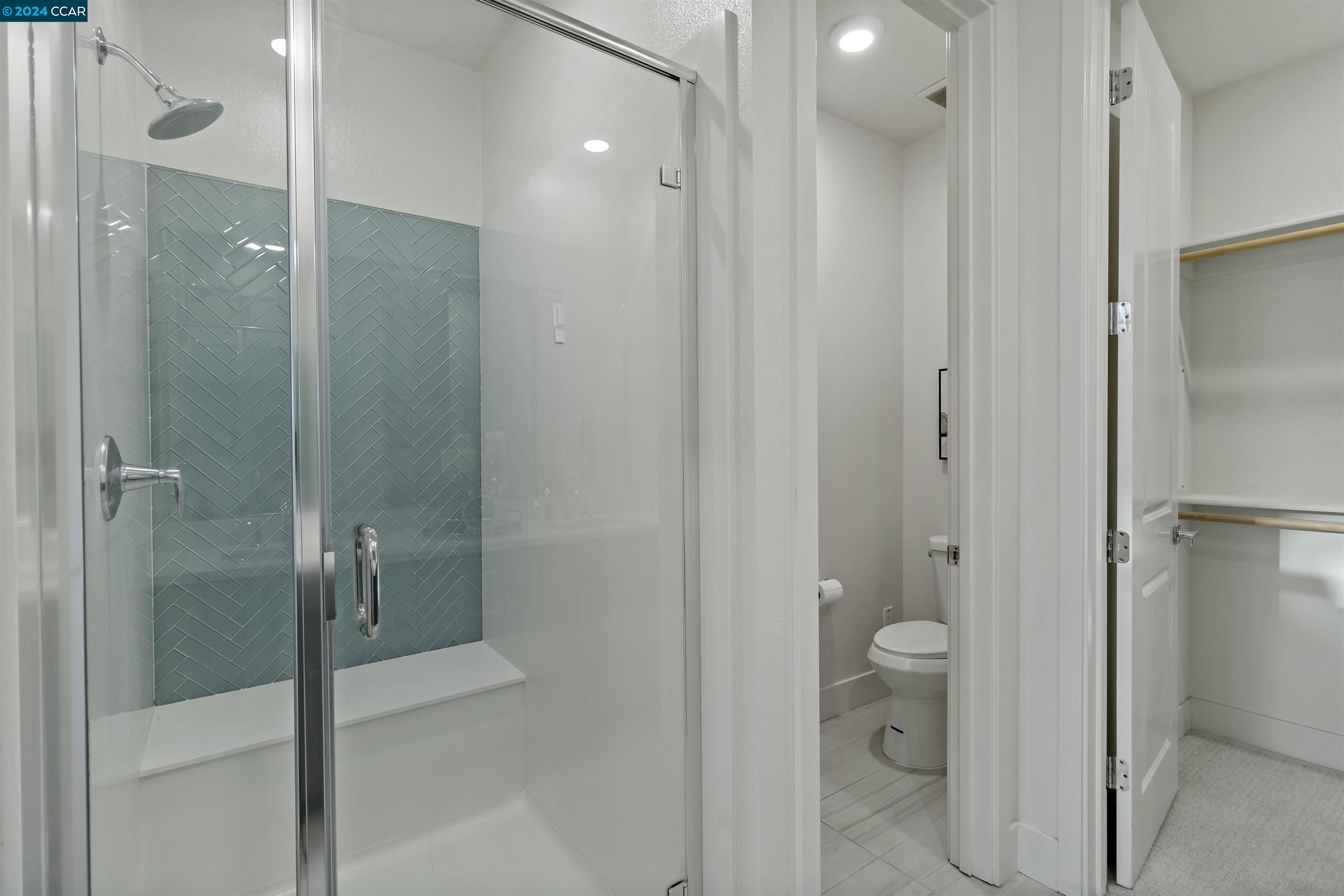 Detail Gallery Image 38 of 55 For 564 San Martin Ter #4,  Sunnyvale,  CA 94085 - 4 Beds | 3/1 Baths