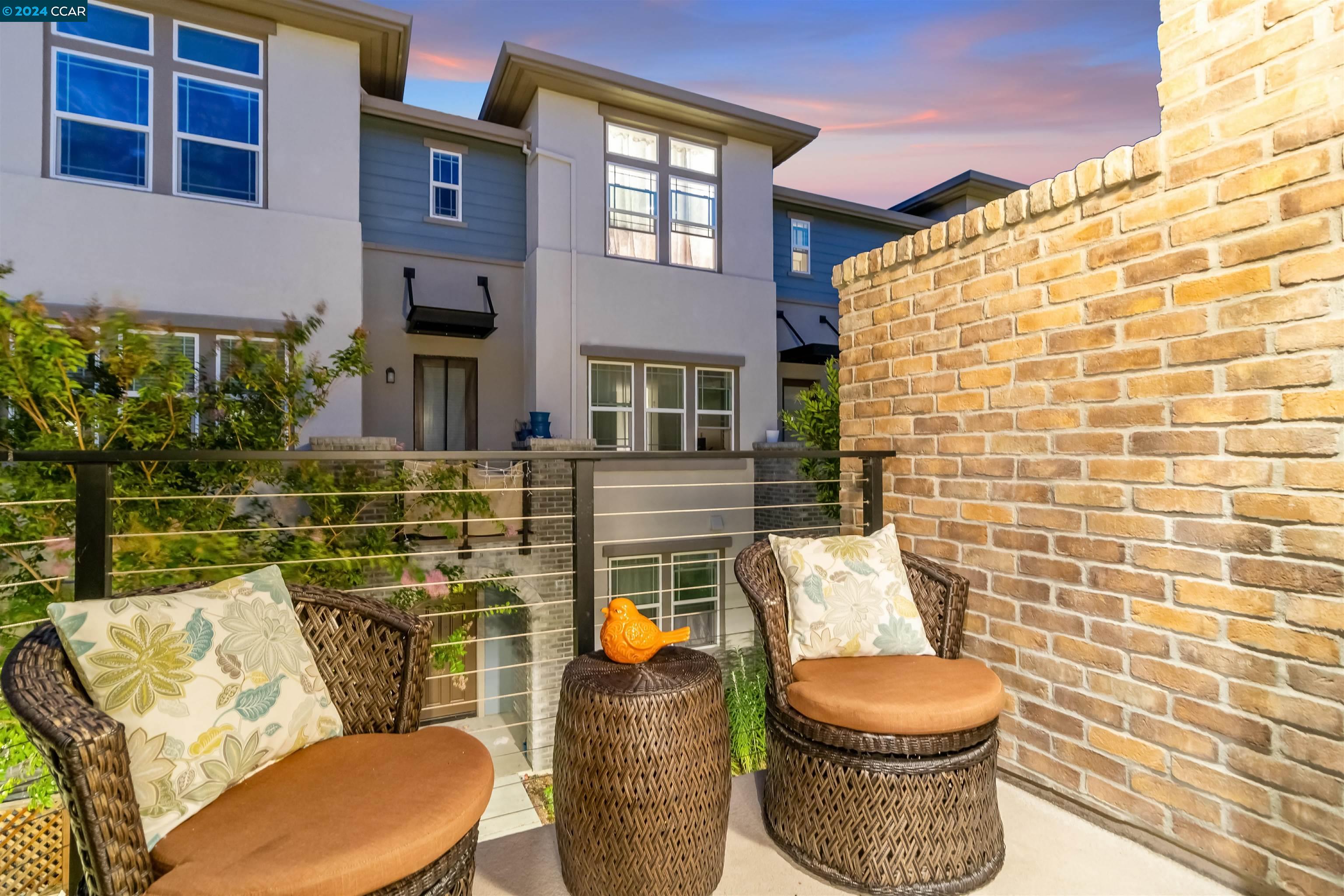 Detail Gallery Image 48 of 55 For 564 San Martin Ter #4,  Sunnyvale,  CA 94085 - 4 Beds | 3/1 Baths