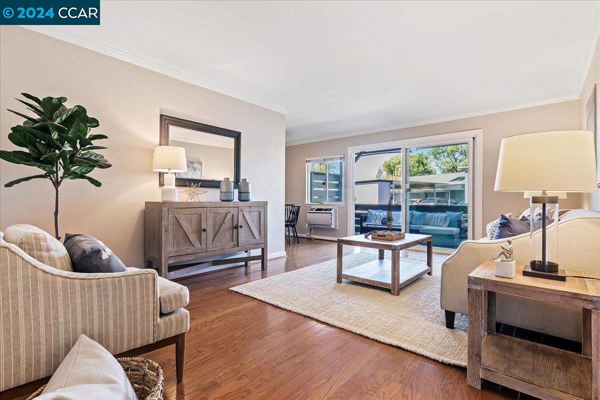 Photo #2: 41070125 Listing 