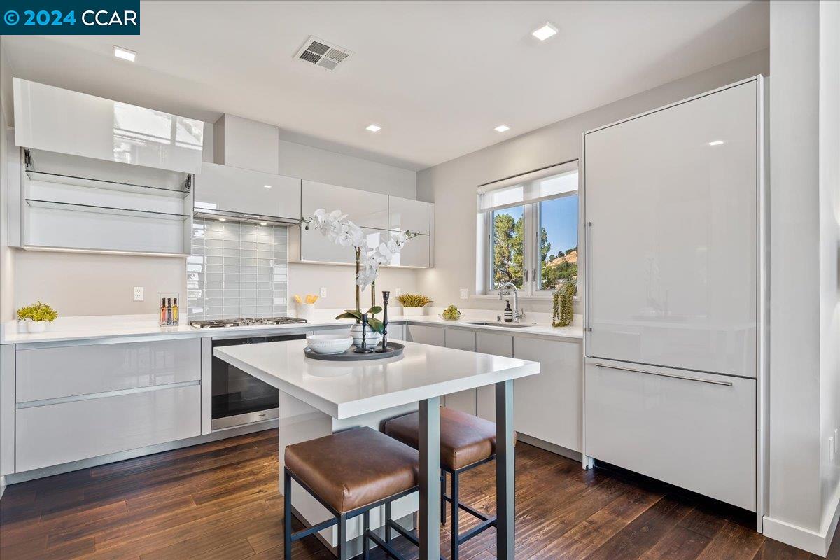 Photo #2: 41070130 Listing 