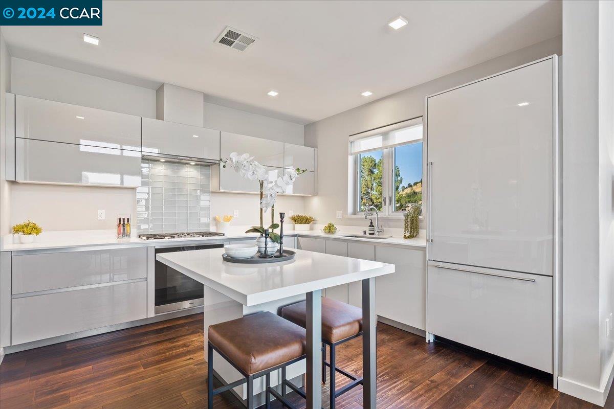 Photo #6: 41070130 Listing 