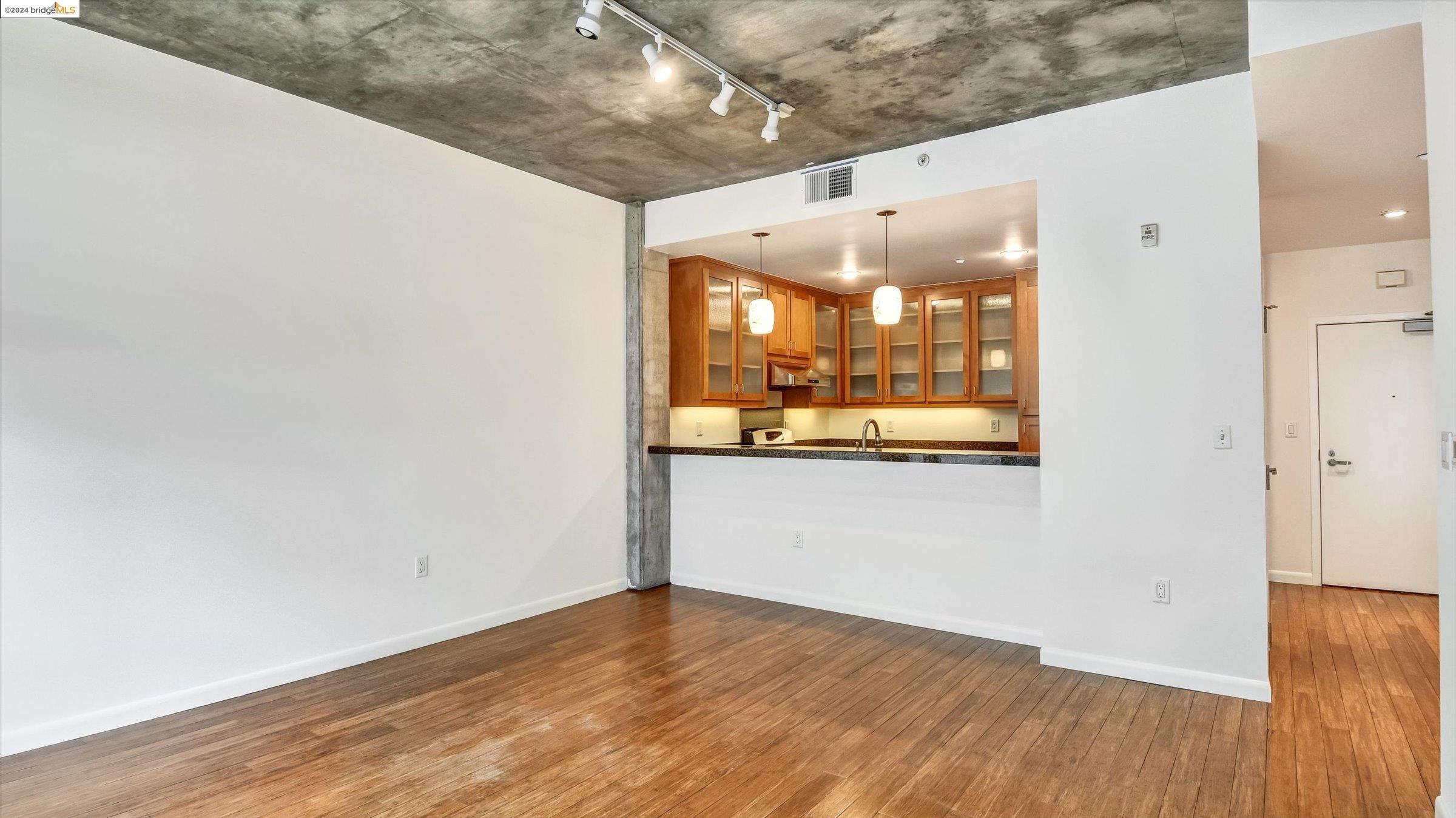 Photo #6: 41070162 Listing 