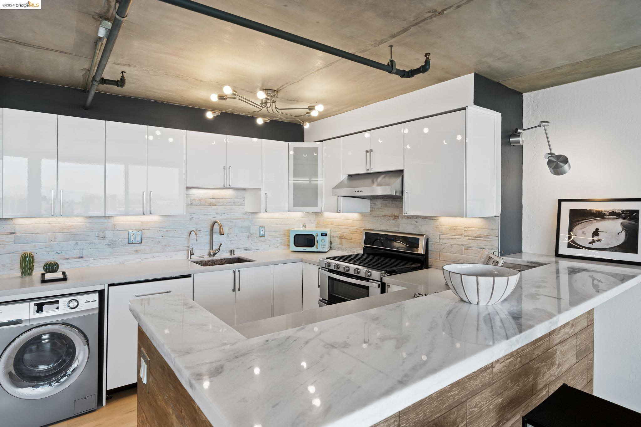 Photo #5: 41070186 Listing 