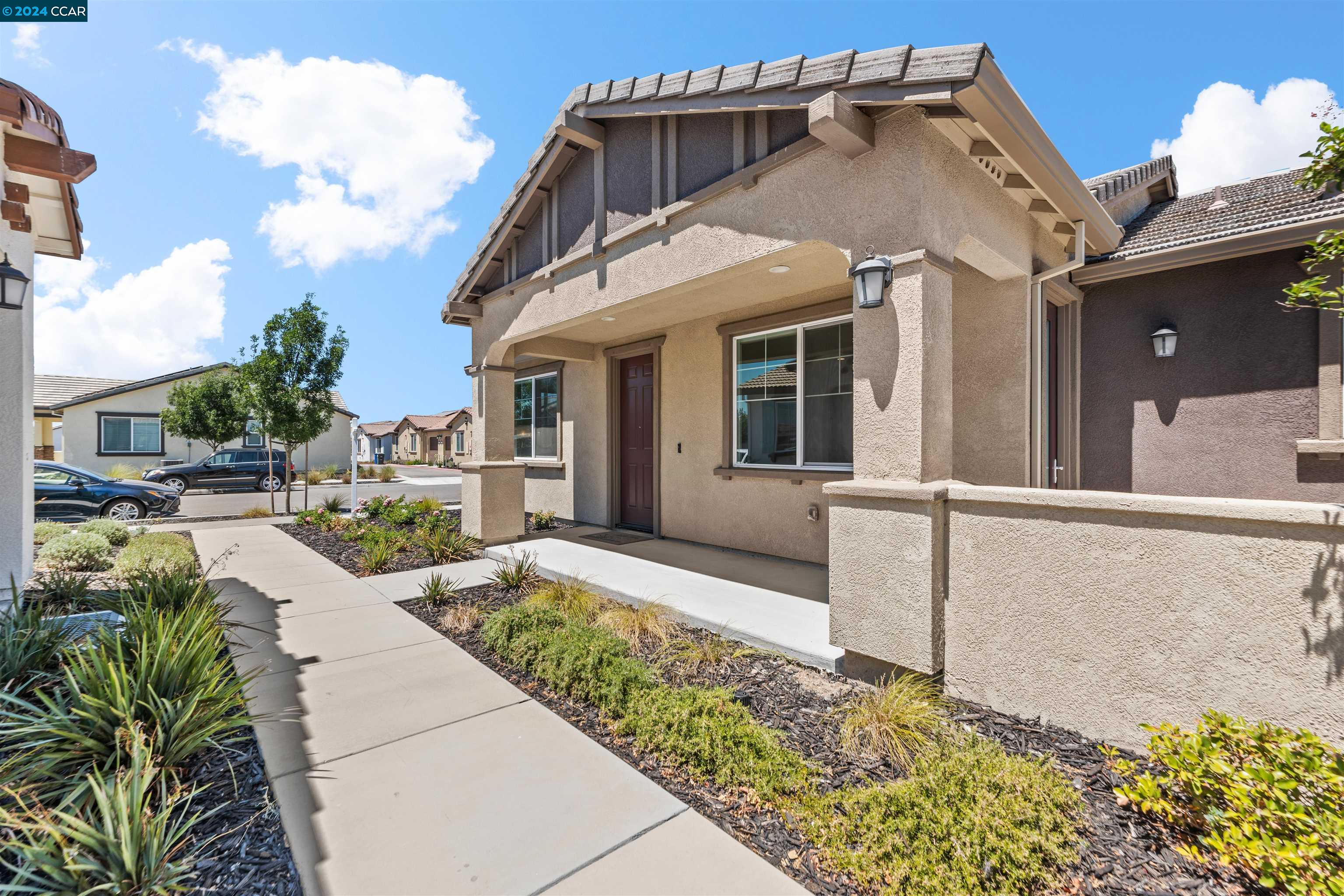 Detail Gallery Image 2 of 50 For 2332 Rustic Oak Lane, Rio Vista,  CA 94571-5318 - 2 Beds | 2 Baths