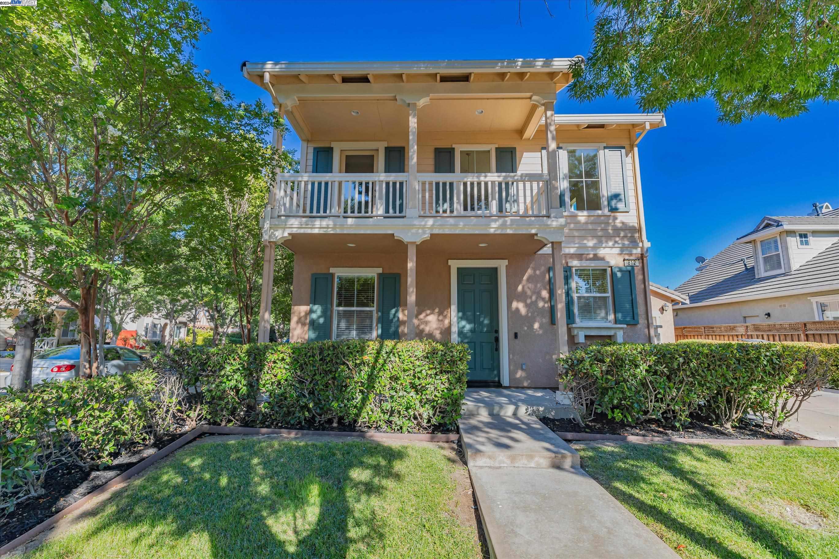 Detail Gallery Image 1 of 1 For 812 S Simplicidad St, Mountain House,  CA 95391 - 4 Beds | 3 Baths