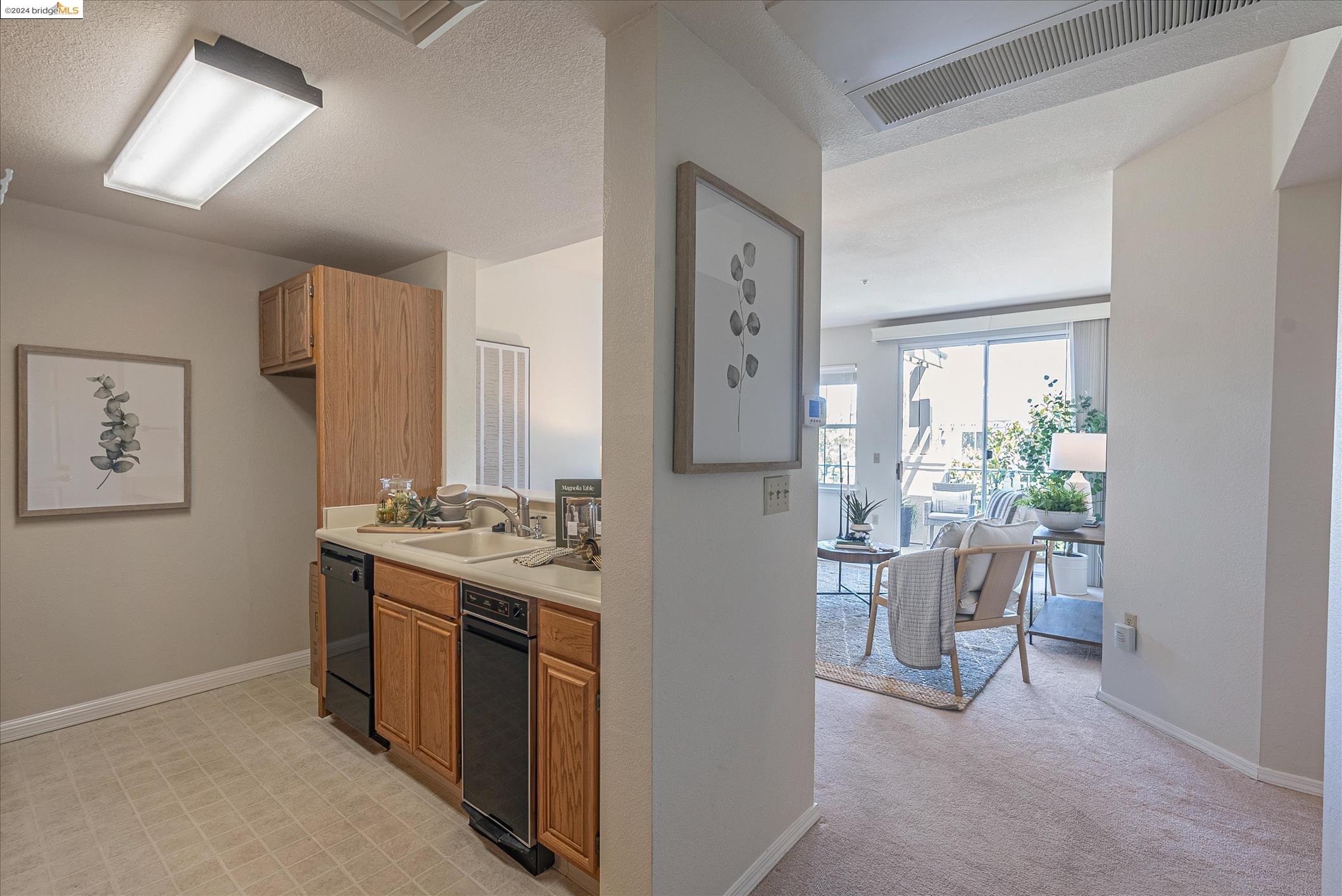 Photo #4: 41070307 Listing 
