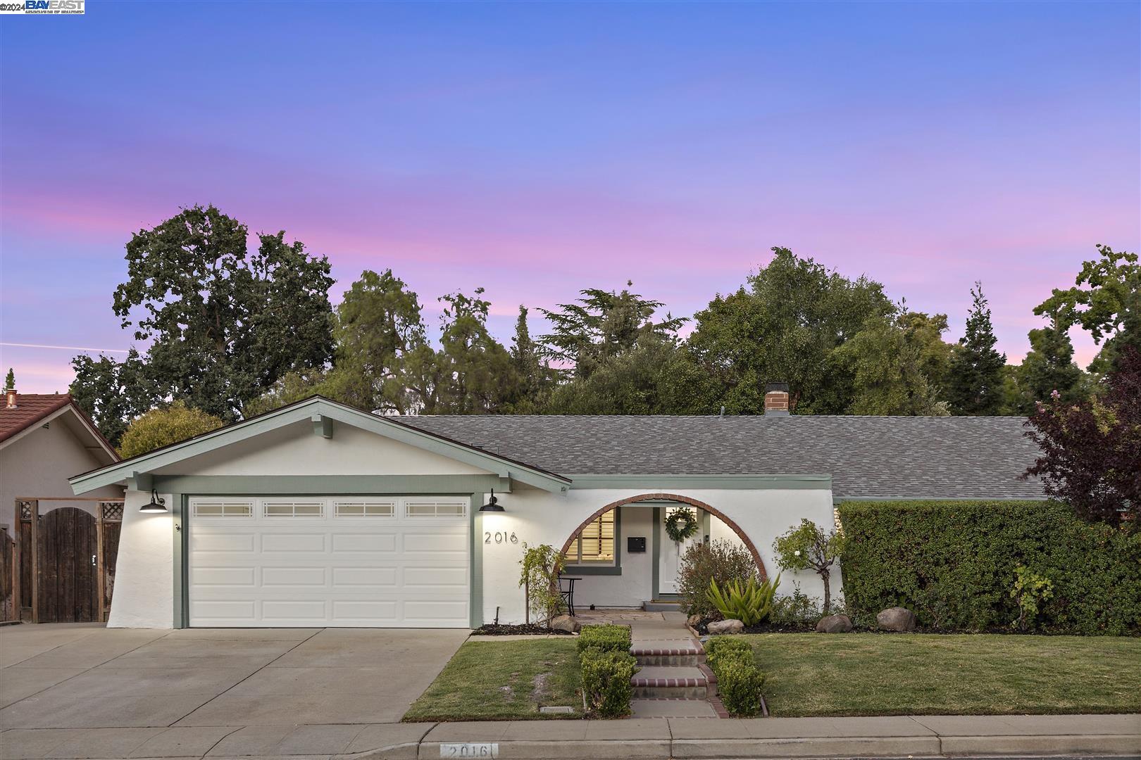 Detail Gallery Image 1 of 1 For 2016 Westbrook Ln, Livermore,  CA 94550 - 3 Beds | 2 Baths