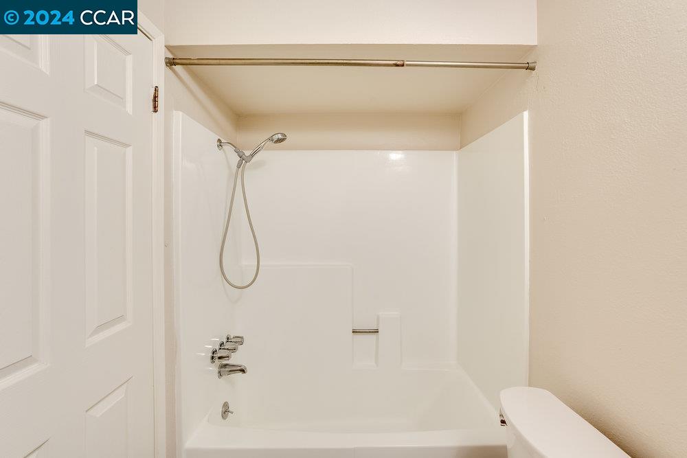 Photo #27: 41070359 Listing: Photo #27