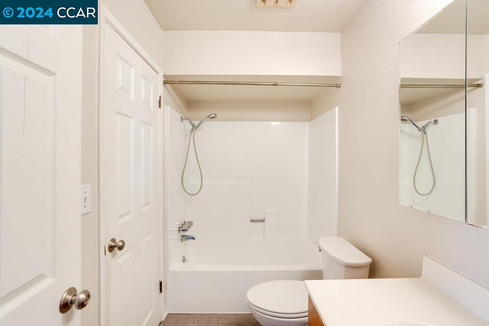 Photo #28: 41070359 Listing: Photo #28