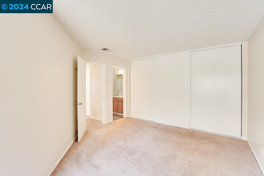 Photo #32: 41070359 Listing: Photo #32