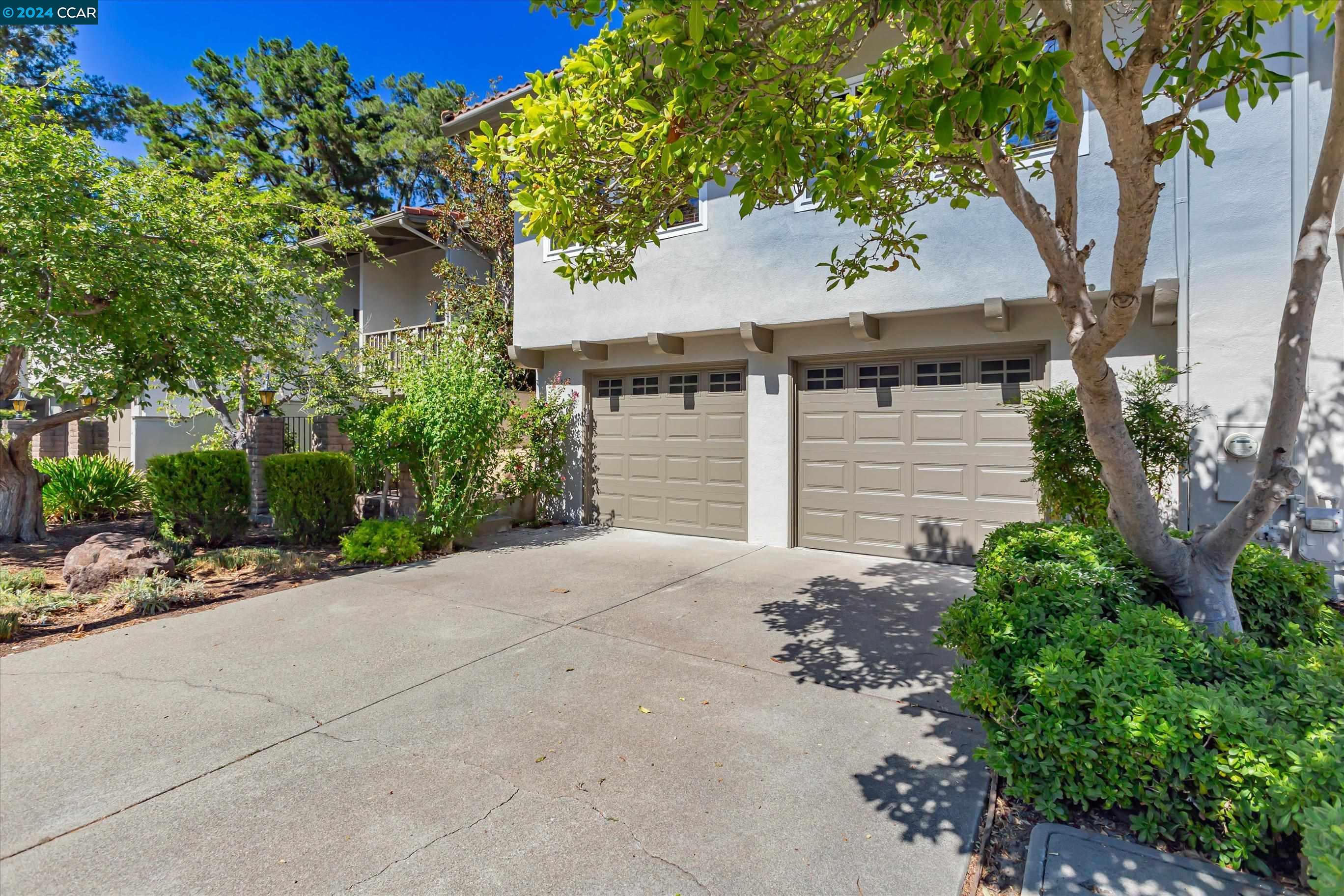 Photo #2: 41070391 Listing 