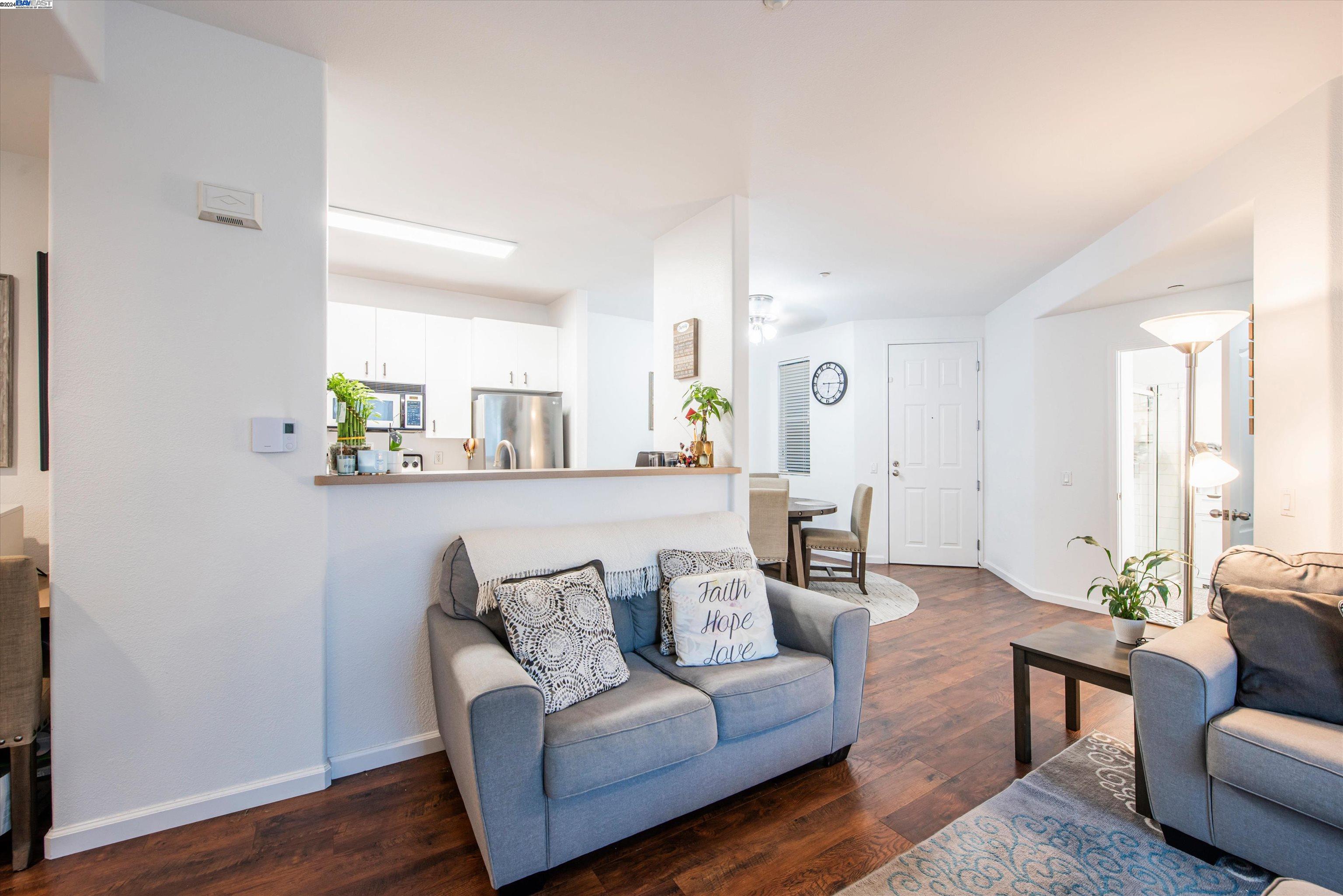 Photo #6: 41070432 Listing 