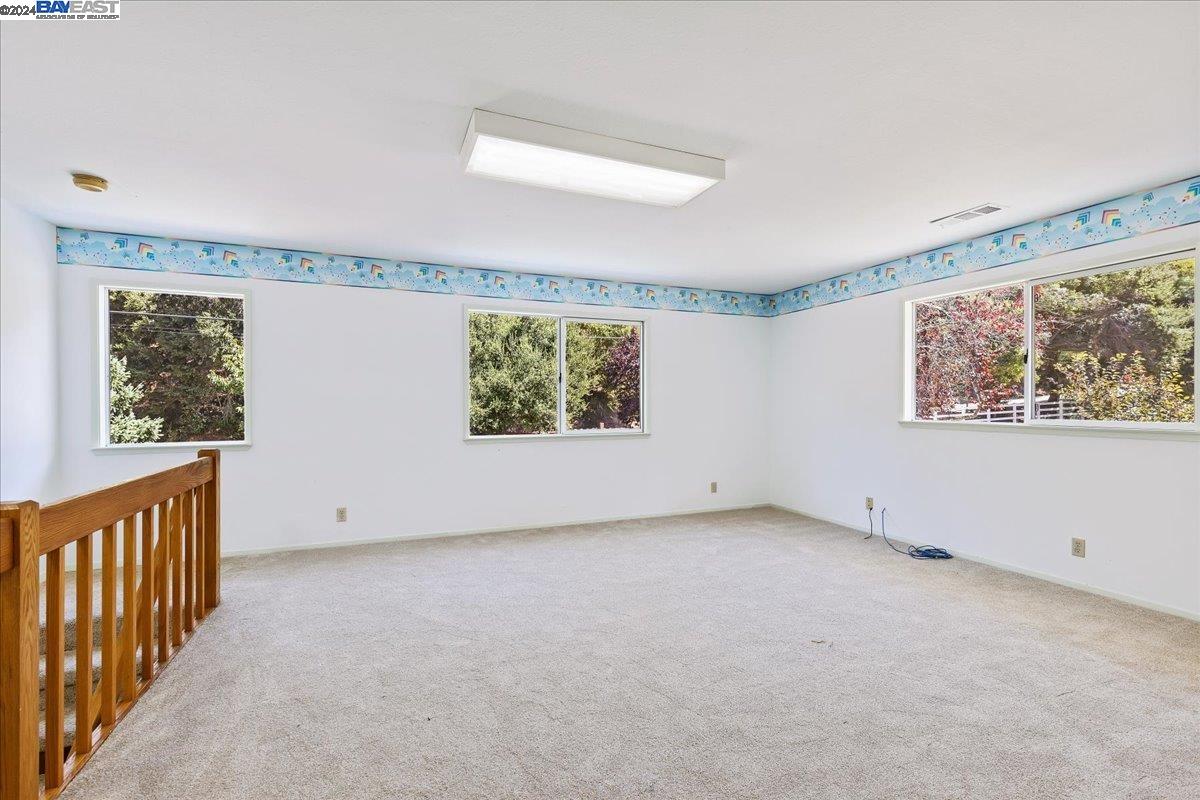 Detail Gallery Image 21 of 36 For 30261 Palomares Rd, Castro Valley,  CA 94552 - 6 Beds | 4 Baths