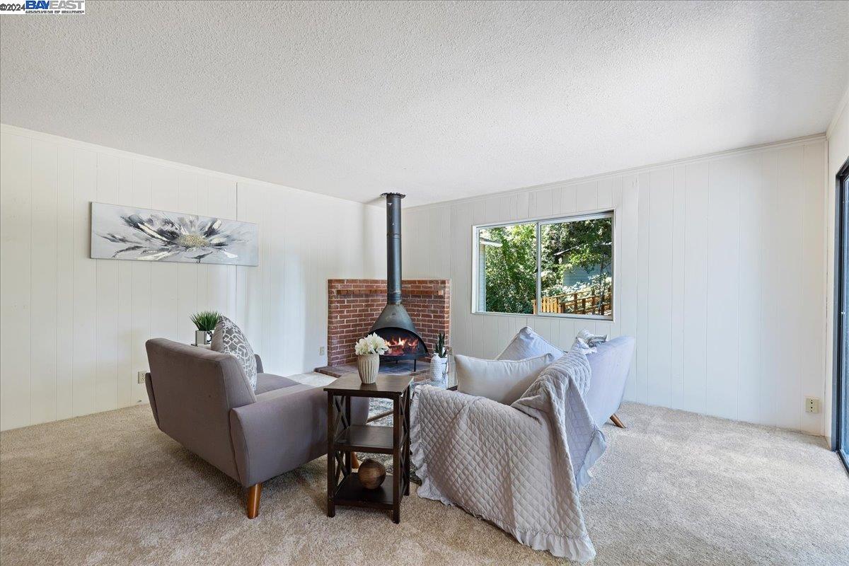Detail Gallery Image 25 of 36 For 30261 Palomares Rd, Castro Valley,  CA 94552 - 6 Beds | 4 Baths