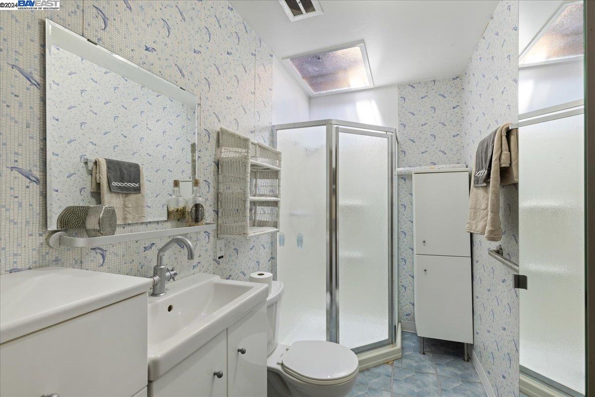 Detail Gallery Image 30 of 36 For 30261 Palomares Rd, Castro Valley,  CA 94552 - 6 Beds | 4 Baths