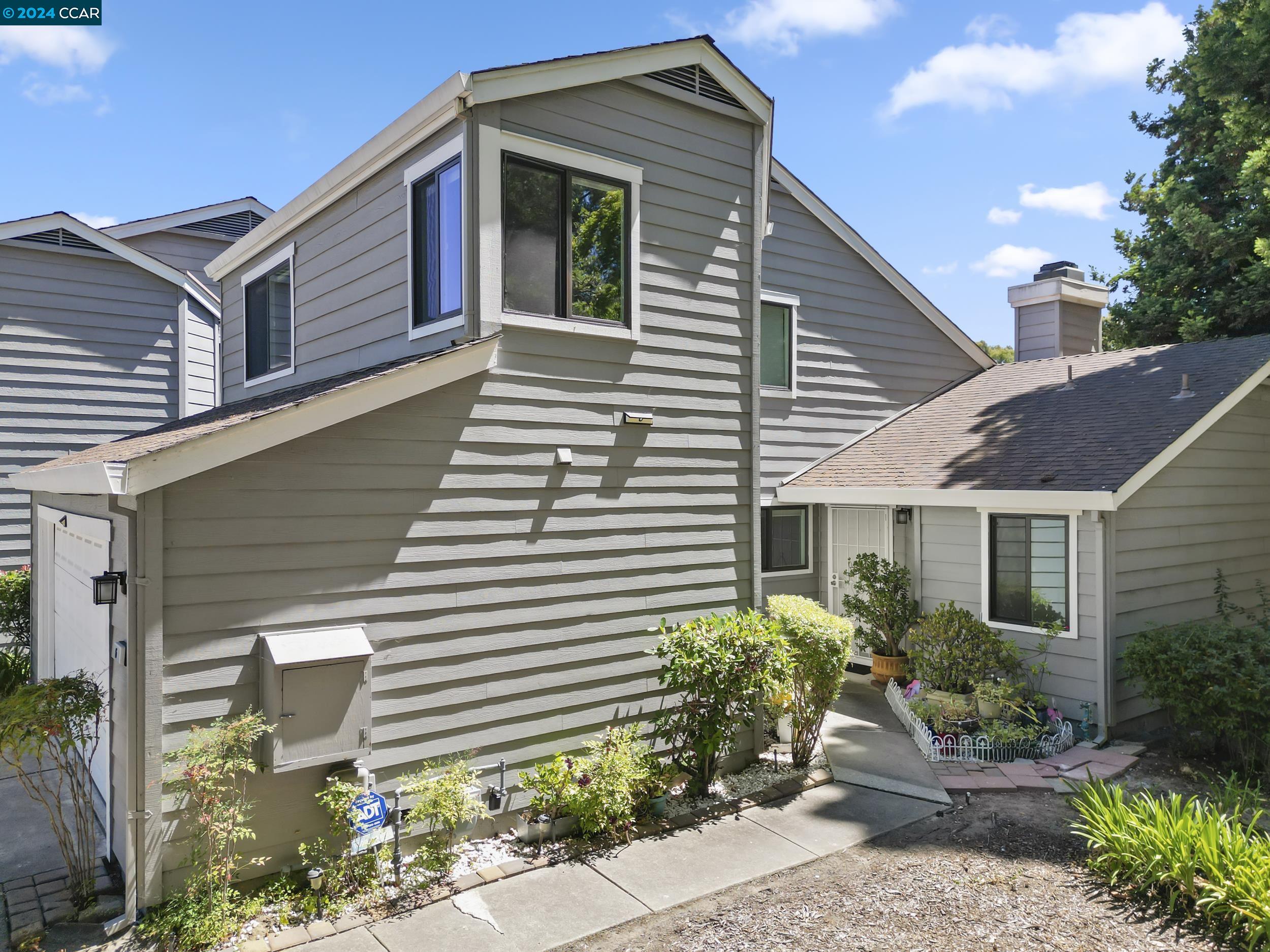 Photo #2: 41070475 Listing 