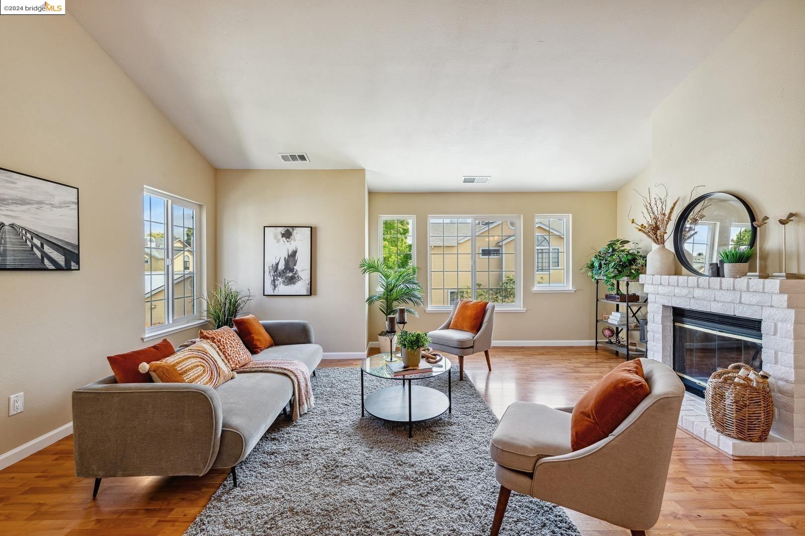 Photo #6: 41070565 Listing 