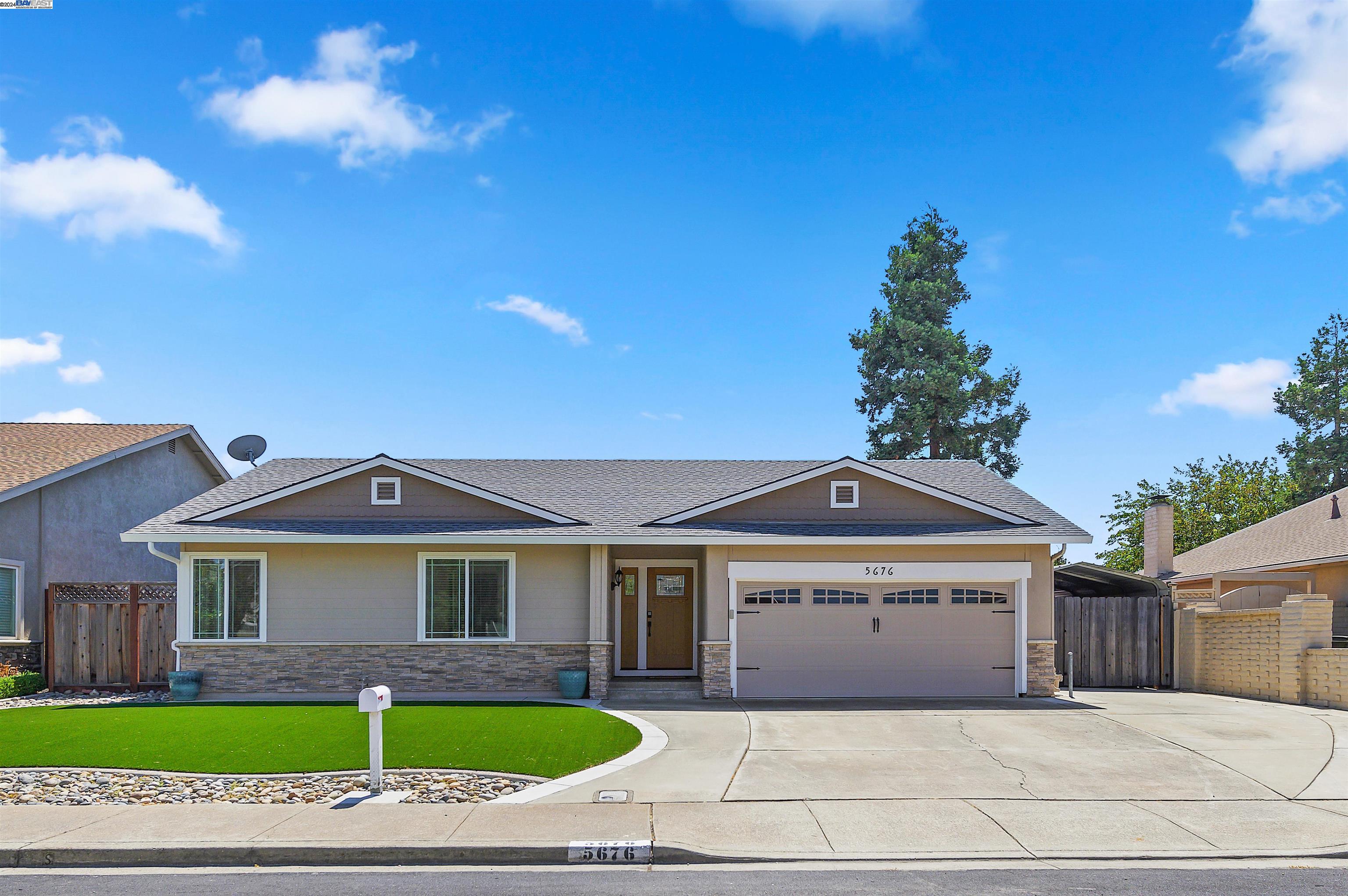 Detail Gallery Image 1 of 1 For 5676 Shorehaven Cir, Livermore,  CA 94551 - 3 Beds | 2 Baths