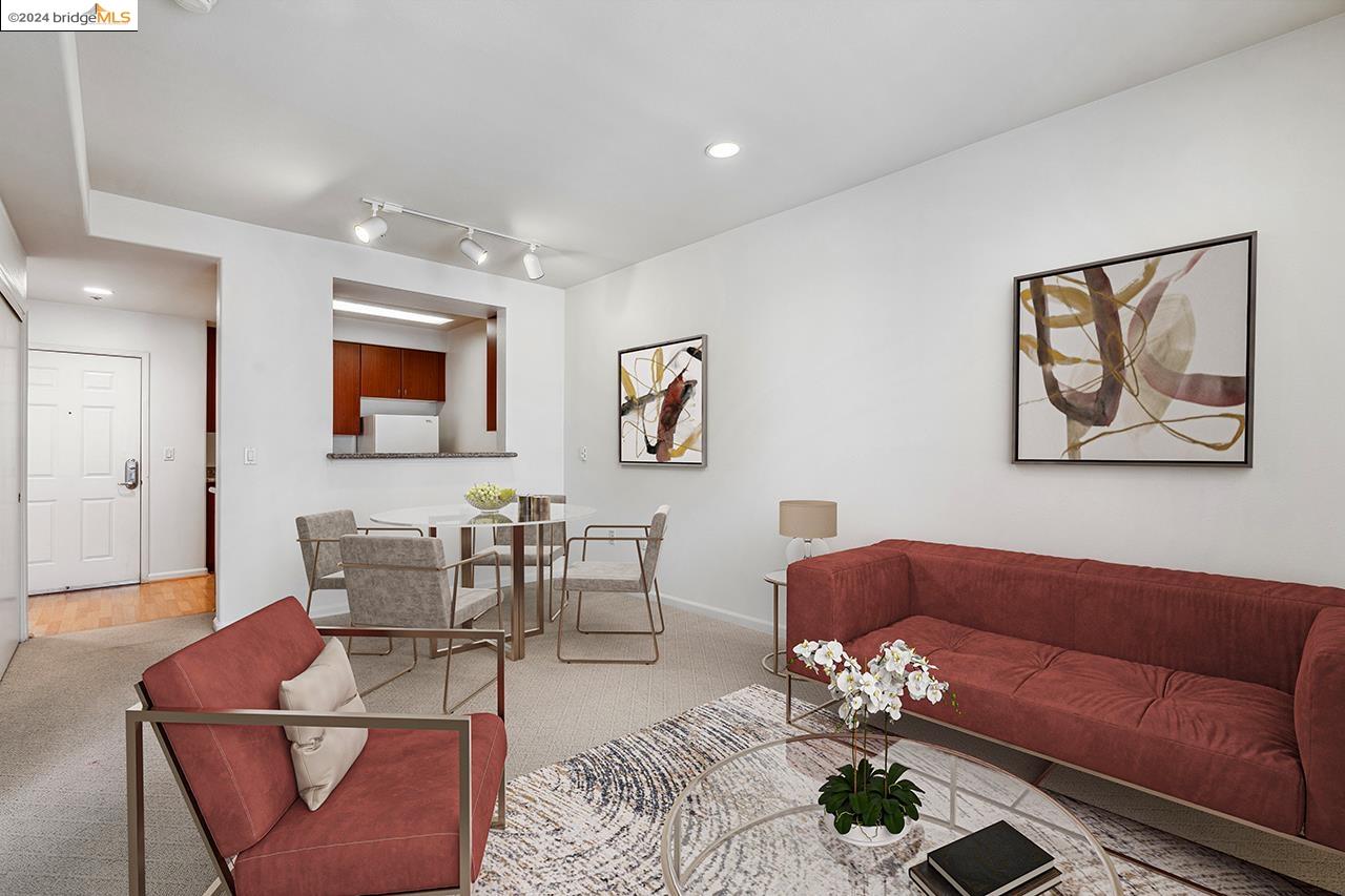 Photo #2: 41070628 Listing 