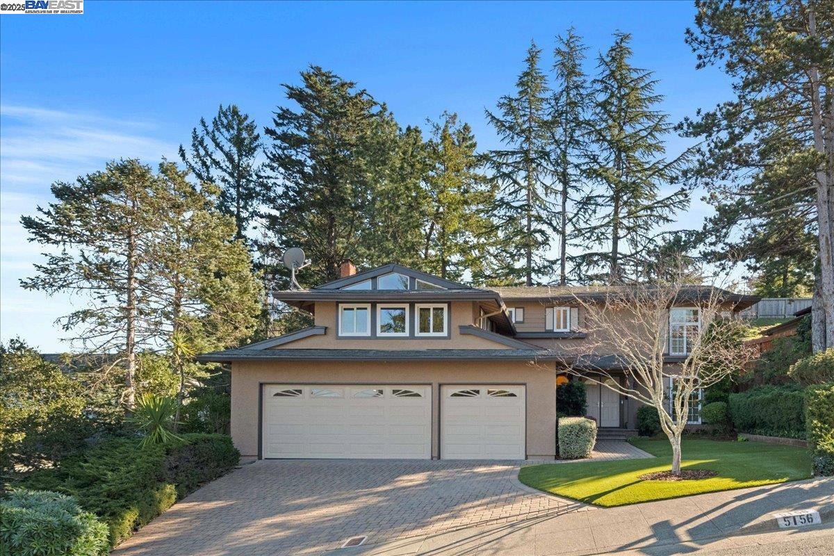Detail Gallery Image 1 of 1 For 5156 Parkridge Dr, Oakland,  CA 94619 - 4 Beds | 2/1 Baths