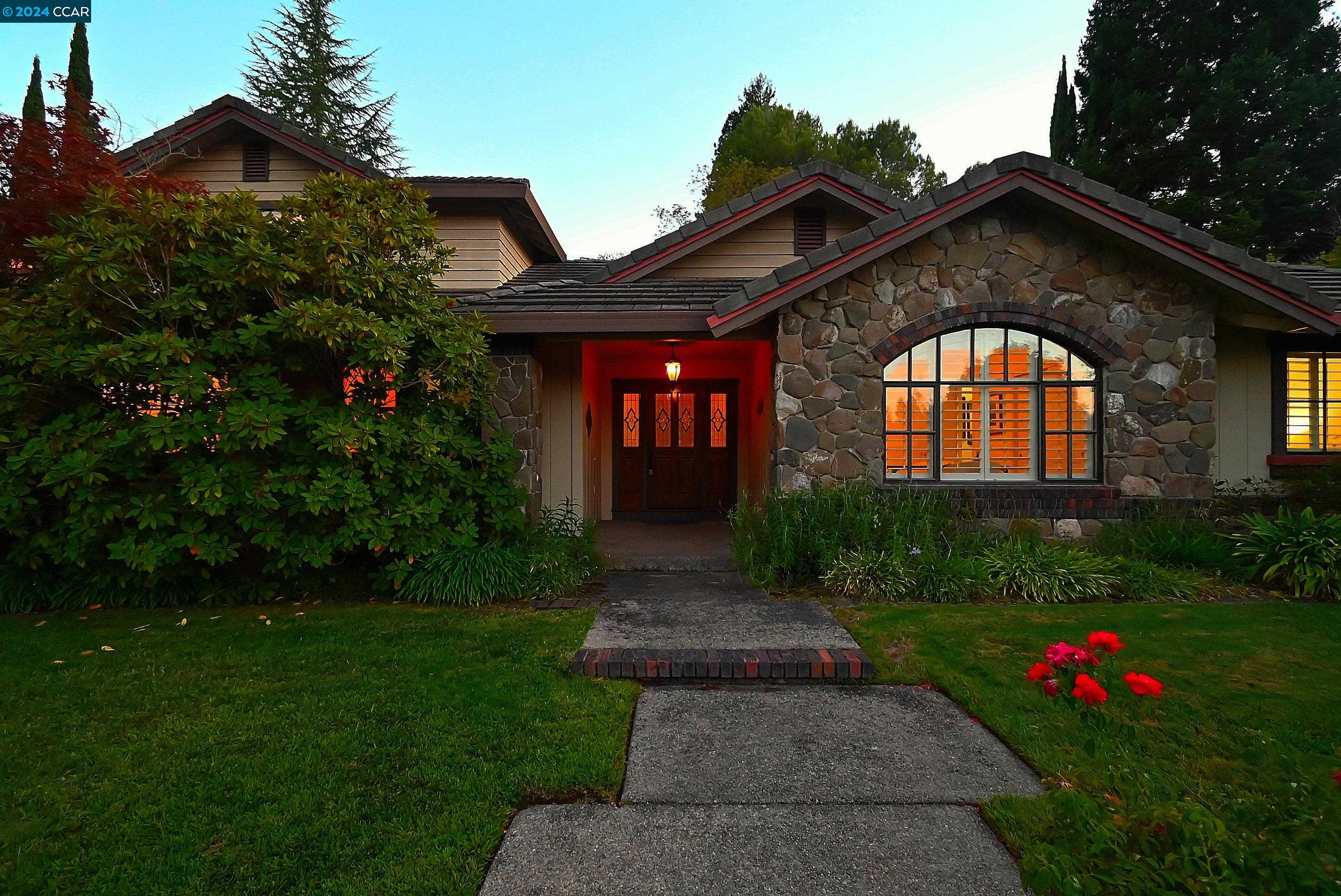 Detail Gallery Image 1 of 1 For 223 Tiburon Ct, Walnut Creek,  CA 94597 - 5 Beds | 2/2 Baths