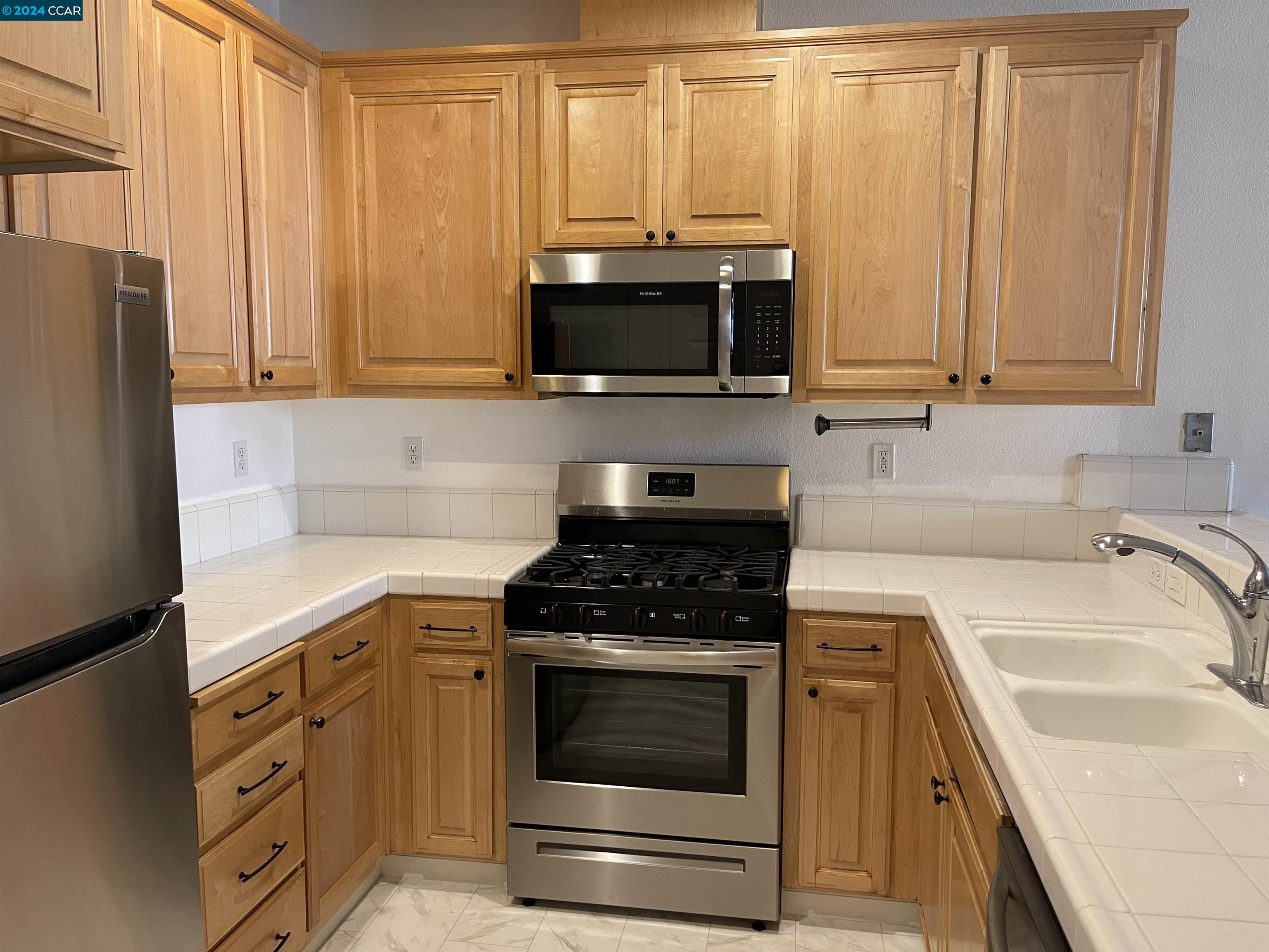 Photo #5: 41070693 Listing 