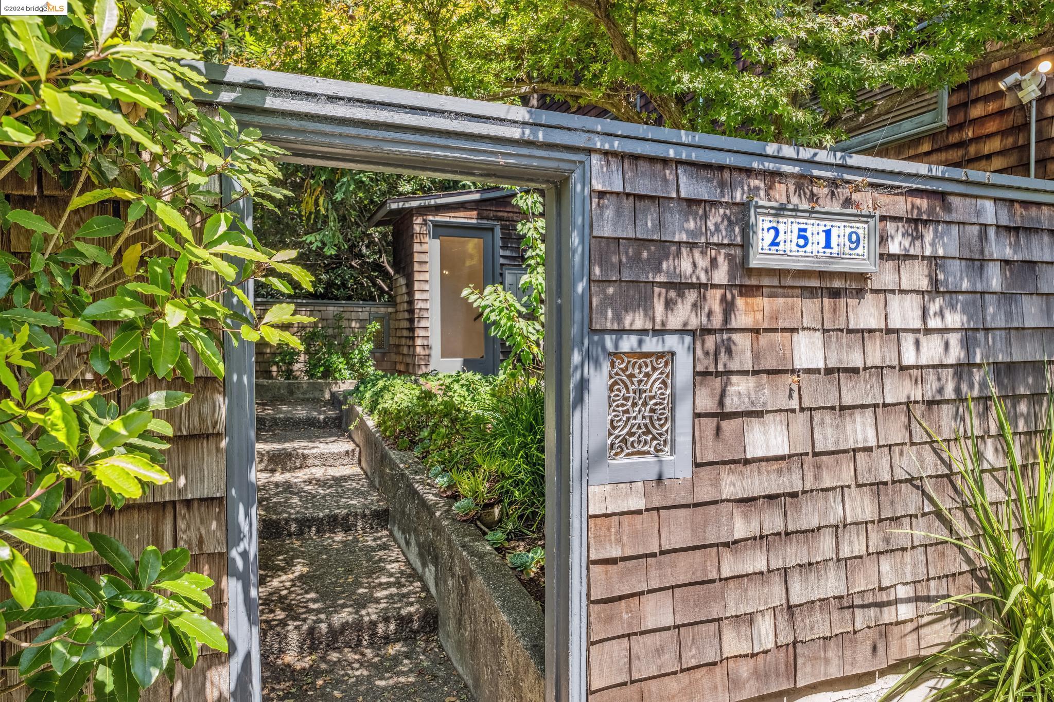 Photo #2: 41070788 Listing 