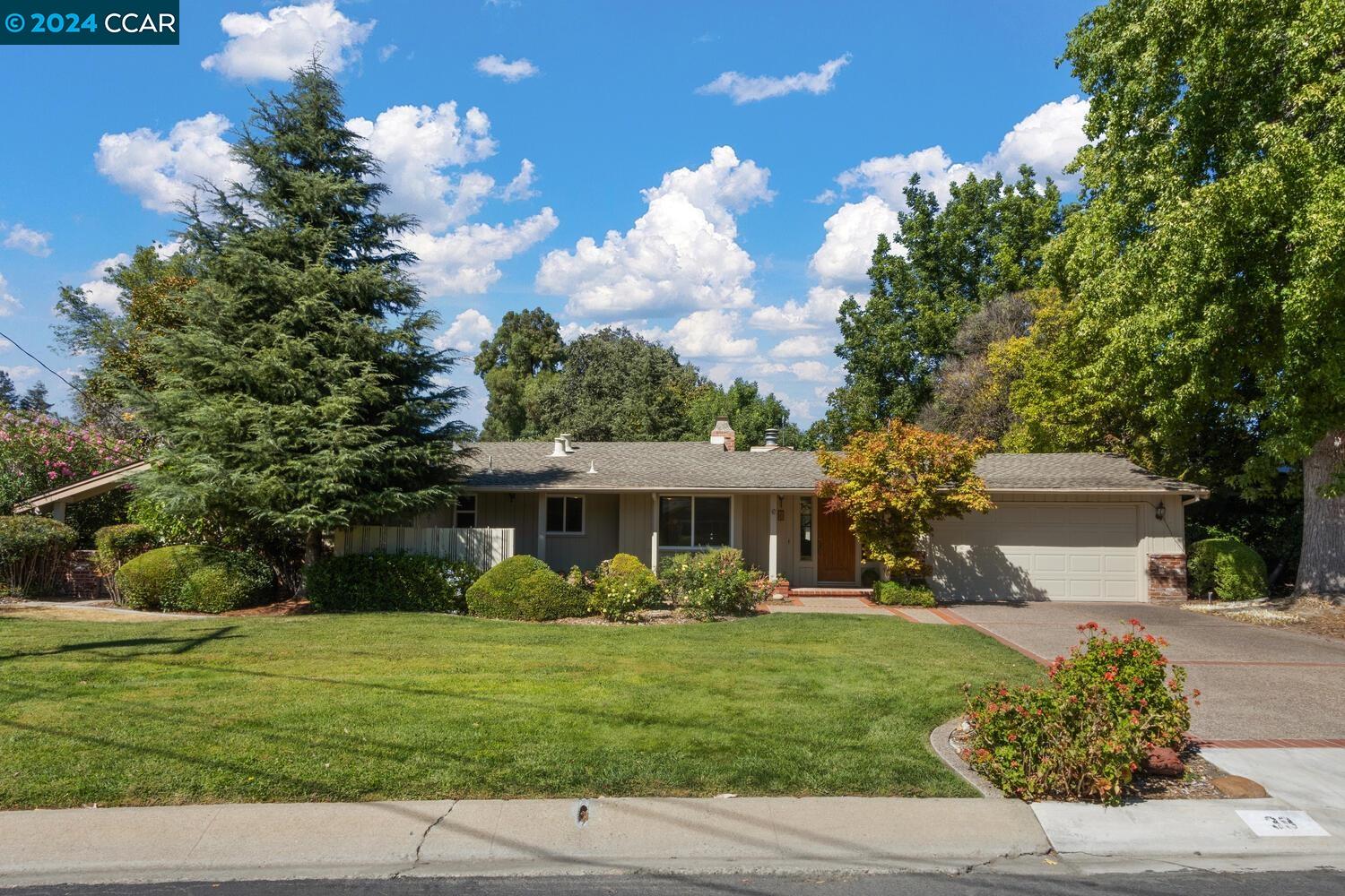 Detail Gallery Image 1 of 1 For 39 Elmwood Ct, Walnut Creek,  CA 94597 - 4 Beds | 2 Baths