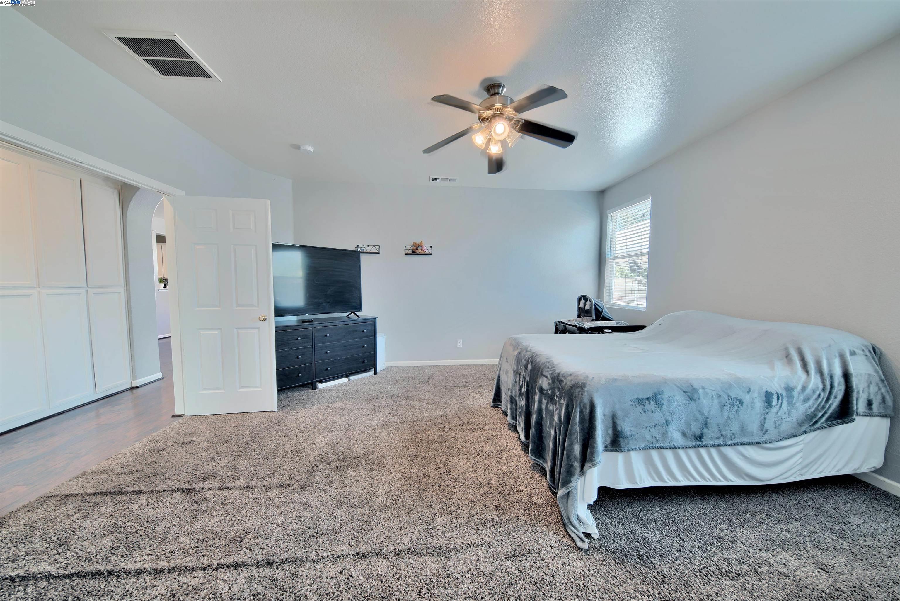 Detail Gallery Image 23 of 33 For 2240 Big Oak Ct, Stockton,  CA 95205 - 3 Beds | 2 Baths