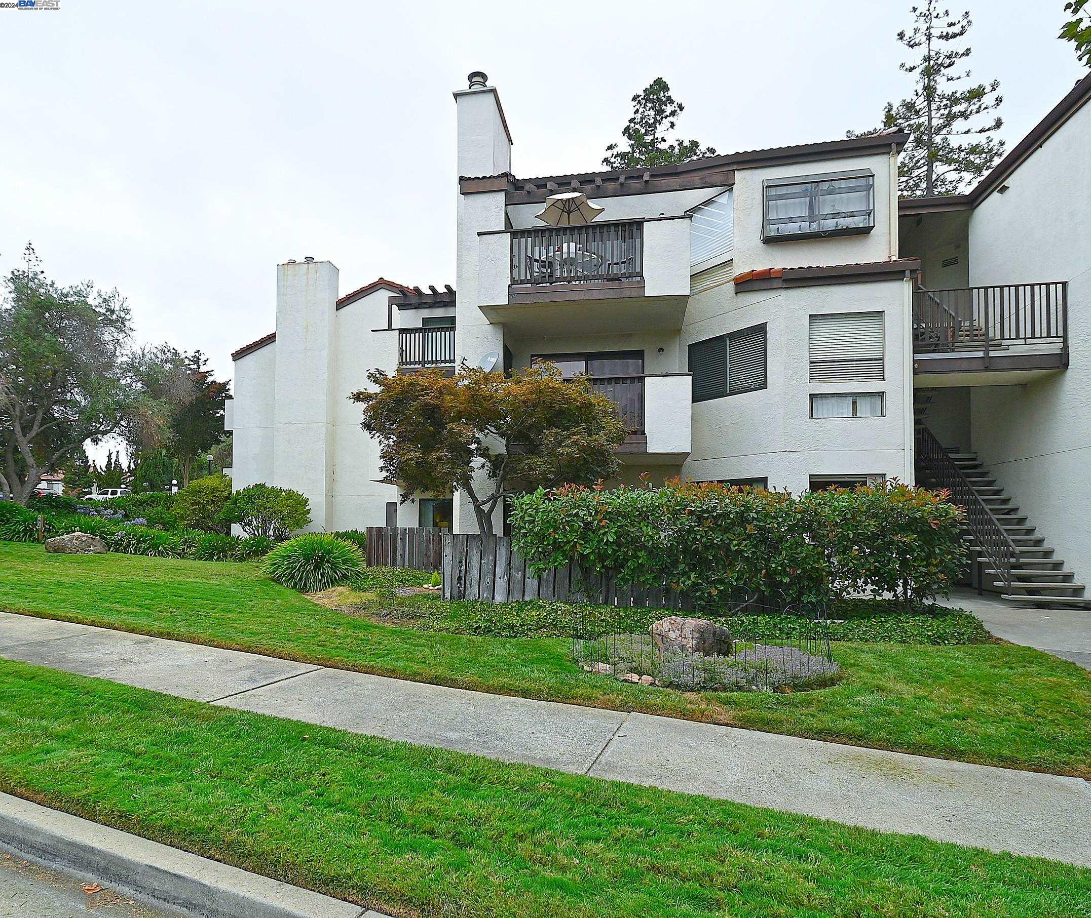 MLS: 41070849 Condo For Sale