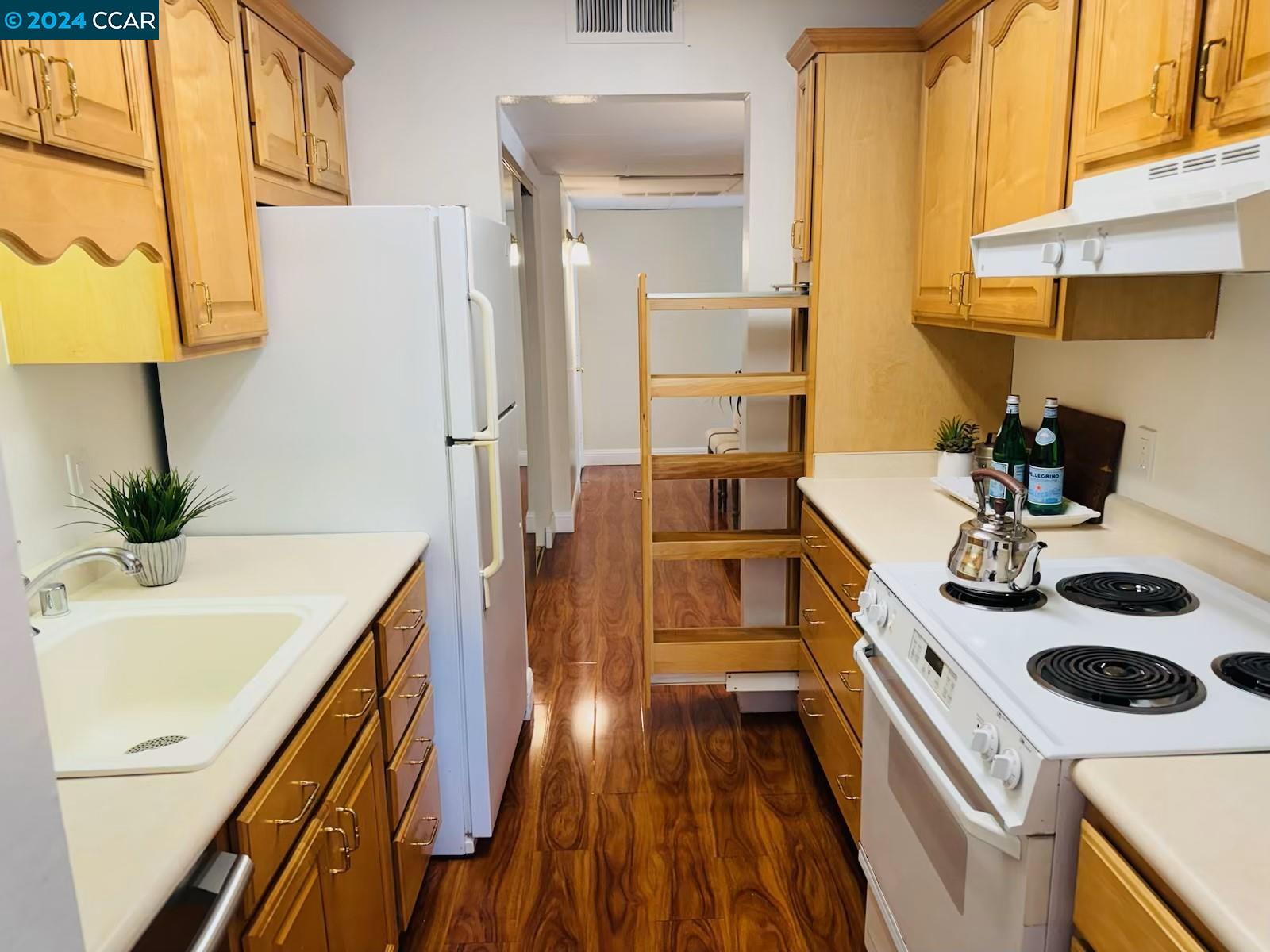 Photo #6: 41070861 Listing 