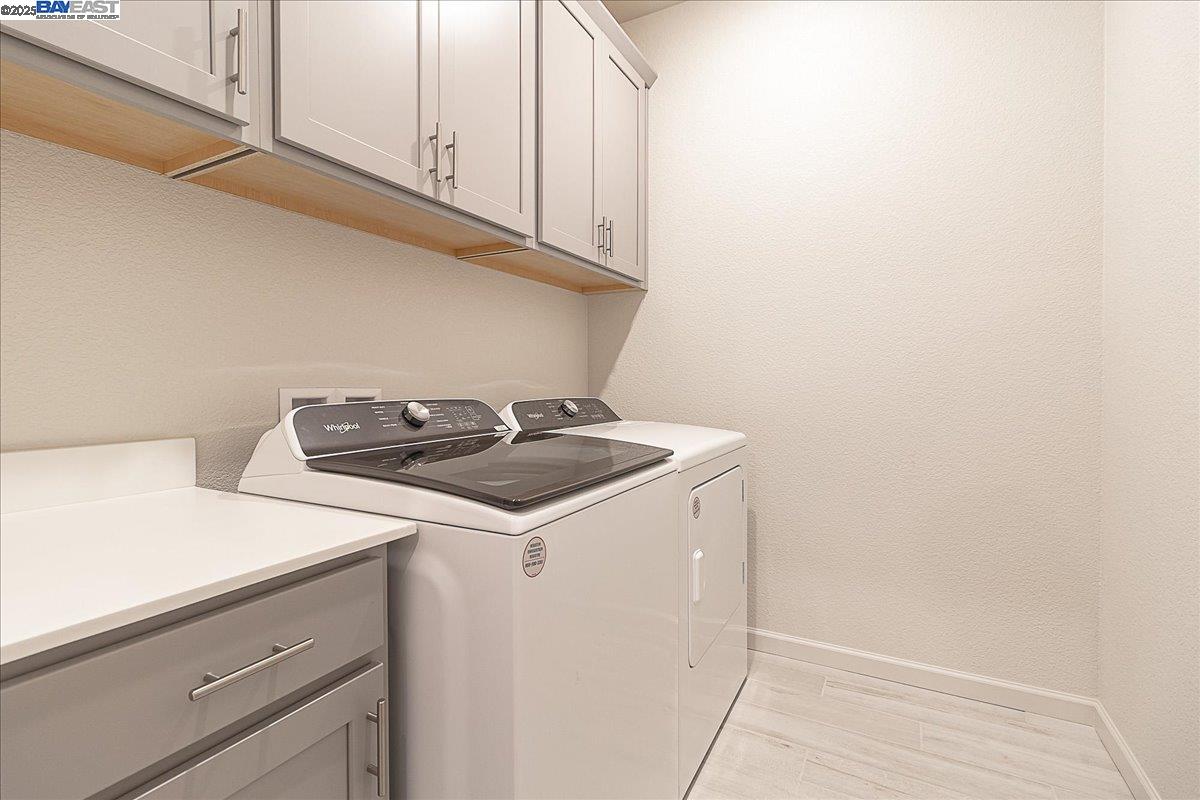 Detail Gallery Image 10 of 27 For 1710 Yukon Territory Ave, Manteca,  CA 95337 - 3 Beds | 2 Baths