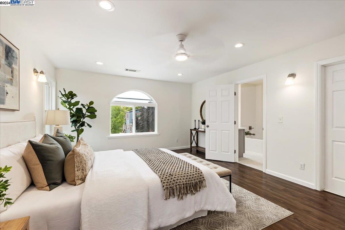 Detail Gallery Image 11 of 28 For 955 Virginia St, Berkeley,  CA 94710 - 4 Beds | 2 Baths