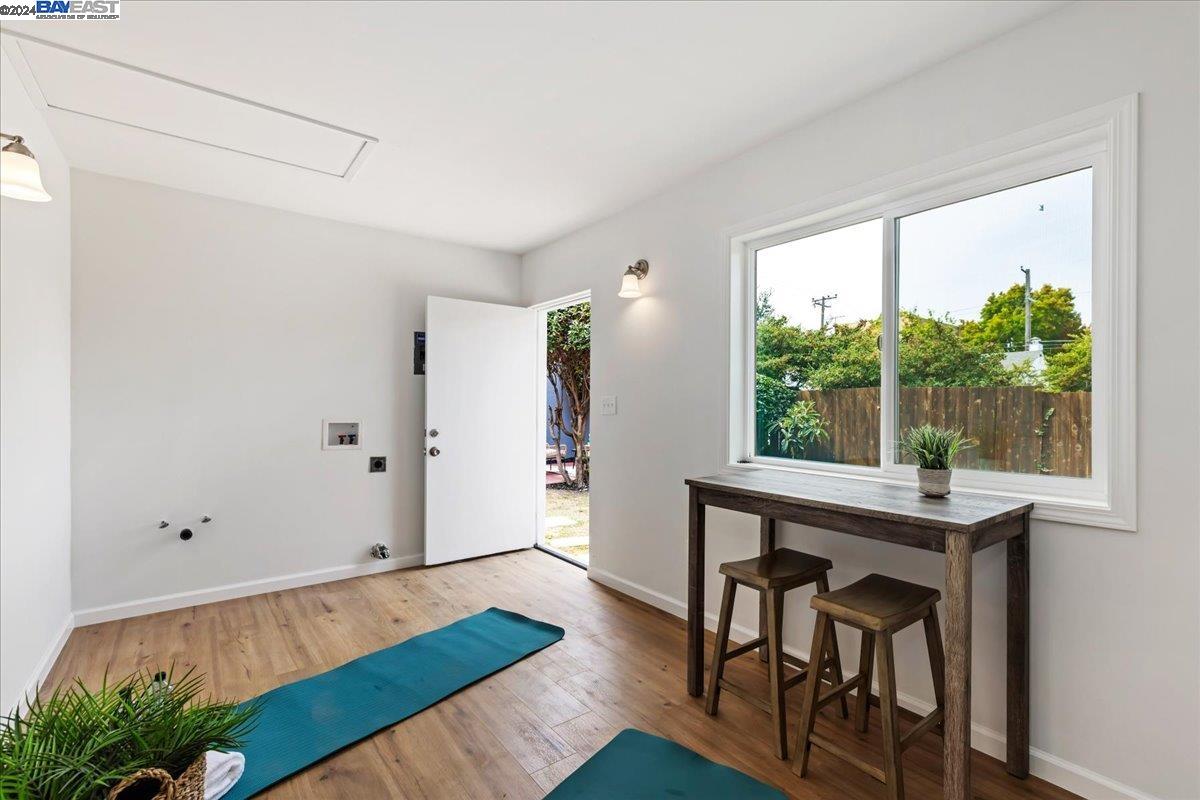 Detail Gallery Image 23 of 28 For 955 Virginia St, Berkeley,  CA 94710 - 4 Beds | 2 Baths