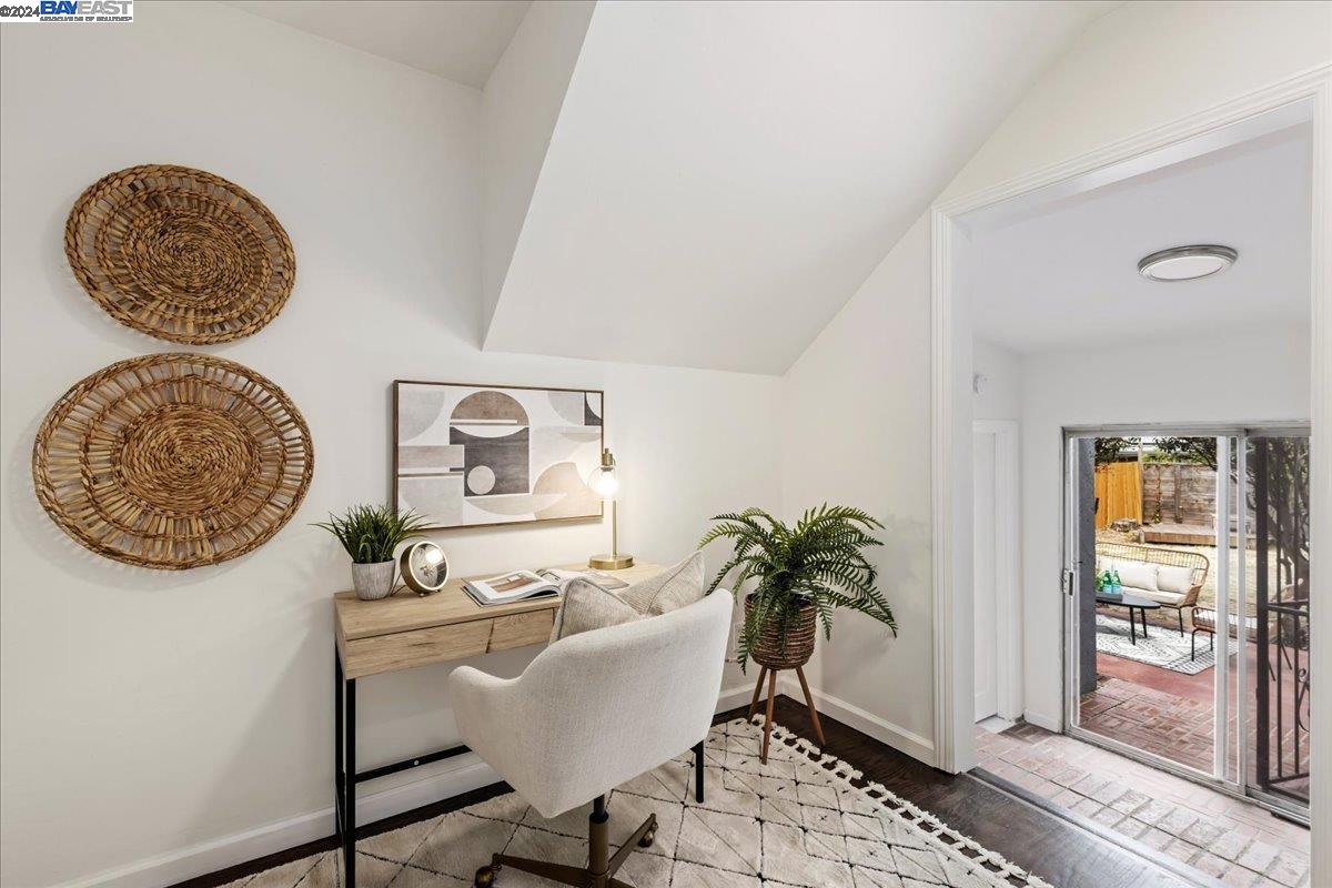 Detail Gallery Image 10 of 28 For 955 Virginia St, Berkeley,  CA 94710 - 4 Beds | 2 Baths