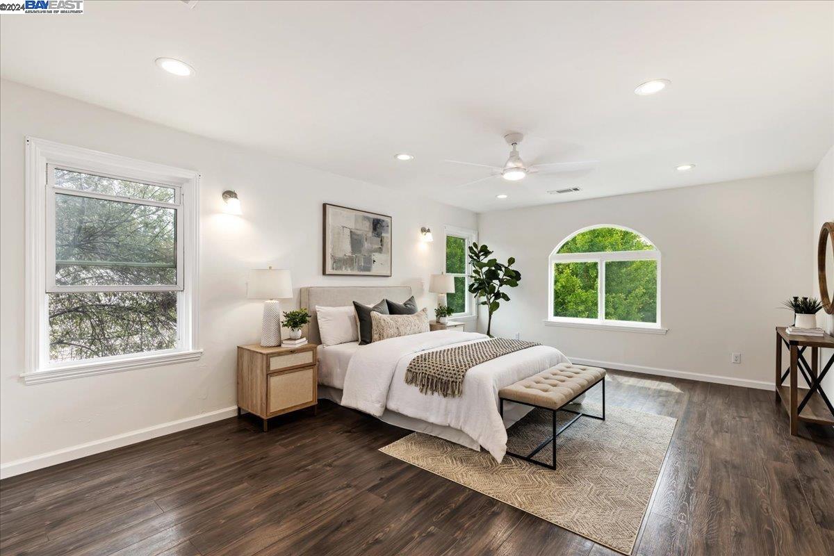 Detail Gallery Image 10 of 28 For 955 Virginia St, Berkeley,  CA 94710 - 4 Beds | 2 Baths