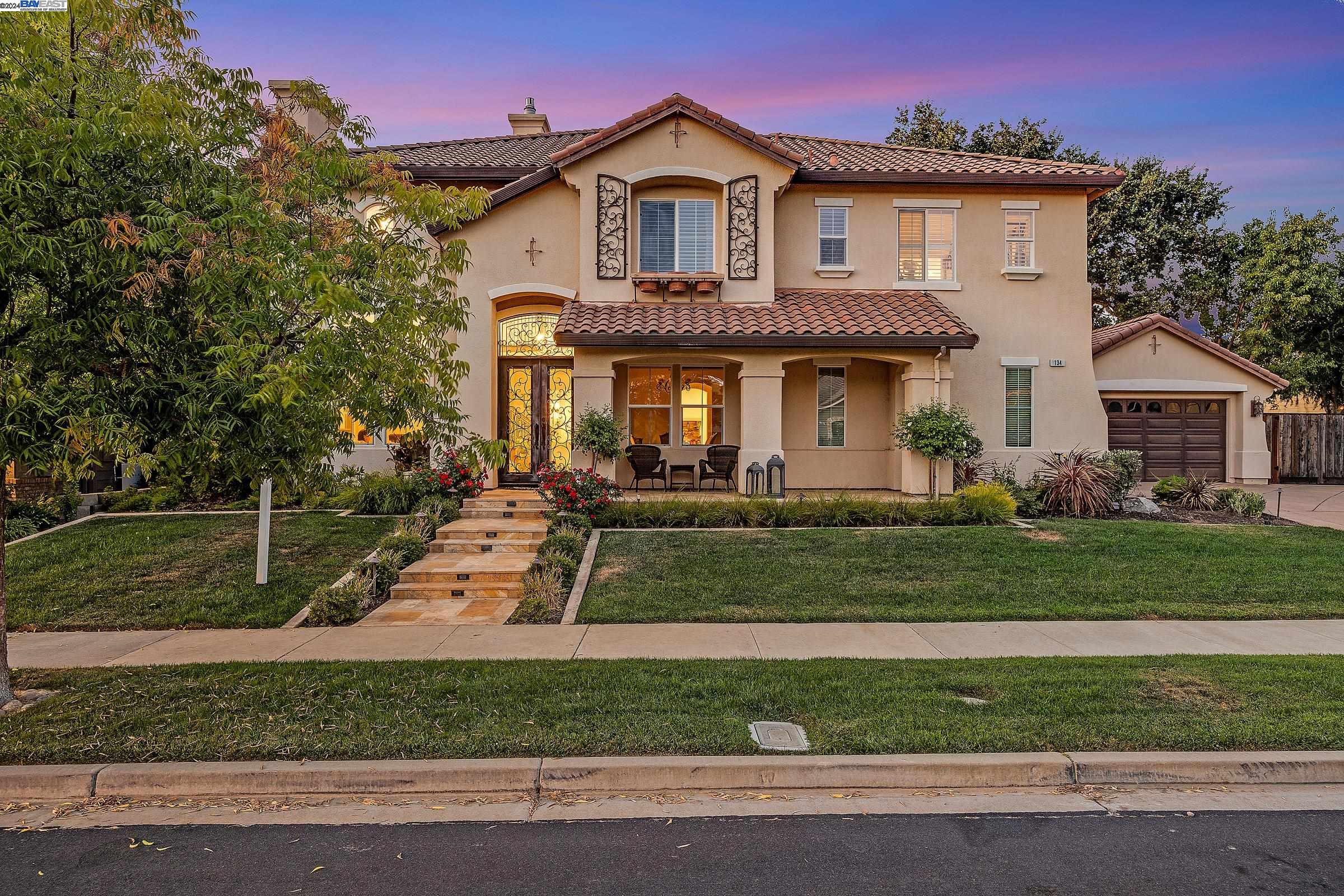 Detail Gallery Image 1 of 1 For 134 Campo Ct, Livermore,  CA 94550 - 5 Beds | 3/1 Baths