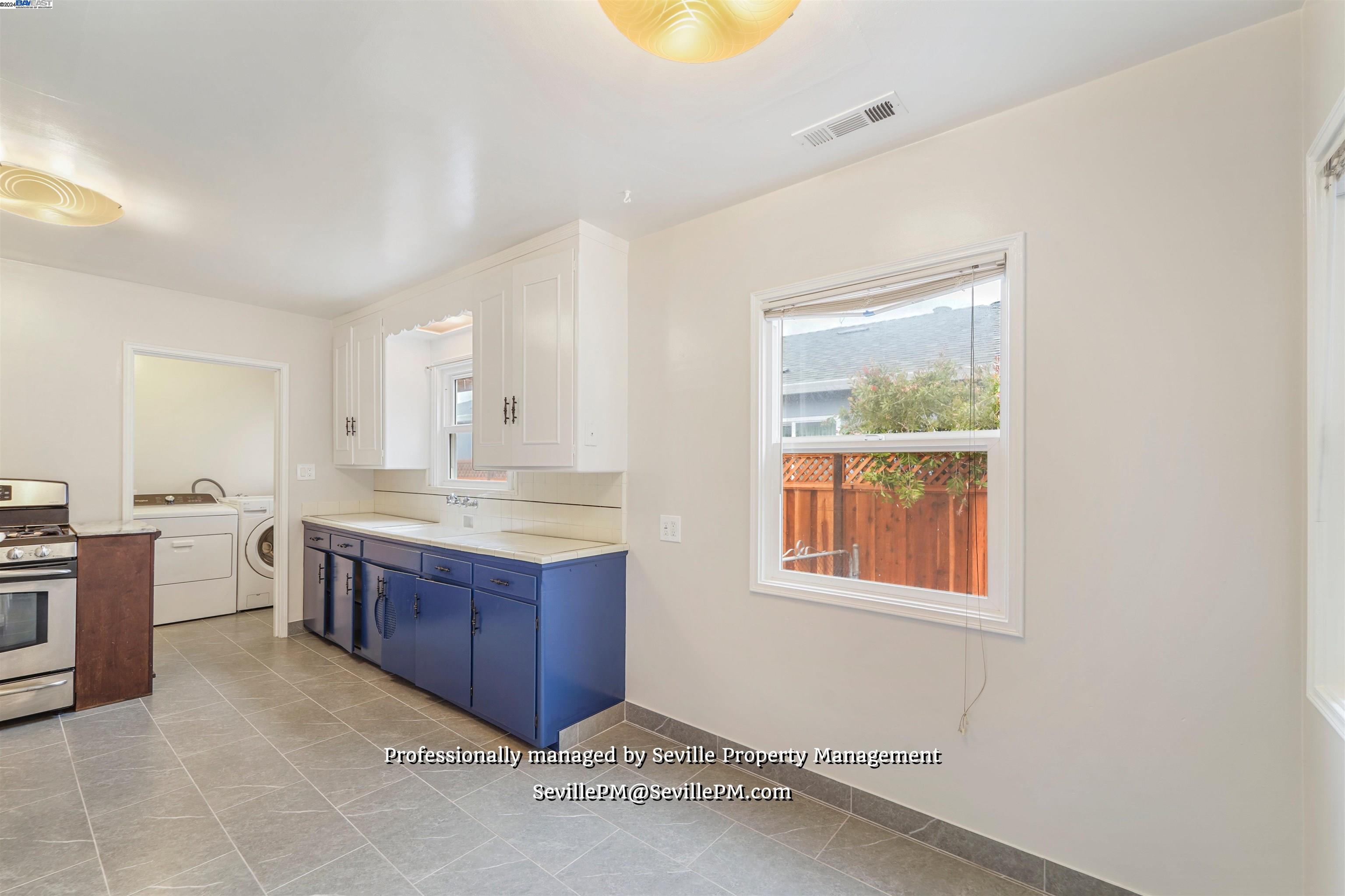 Detail Gallery Image 15 of 36 For 344 Lille Ave, San Leandro,  CA 94577 - 2 Beds | 1 Baths