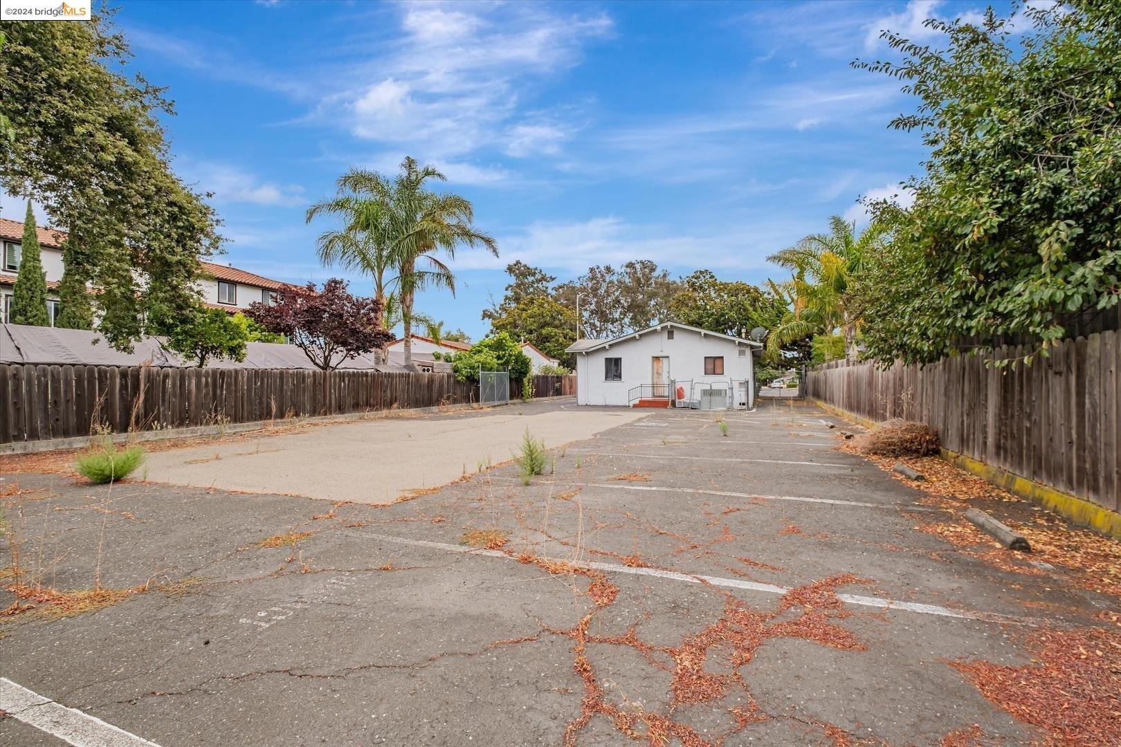 Detail Gallery Image 32 of 37 For 6275 Thornton, Newark,  CA 94560 - 4 Beds | 1 Baths