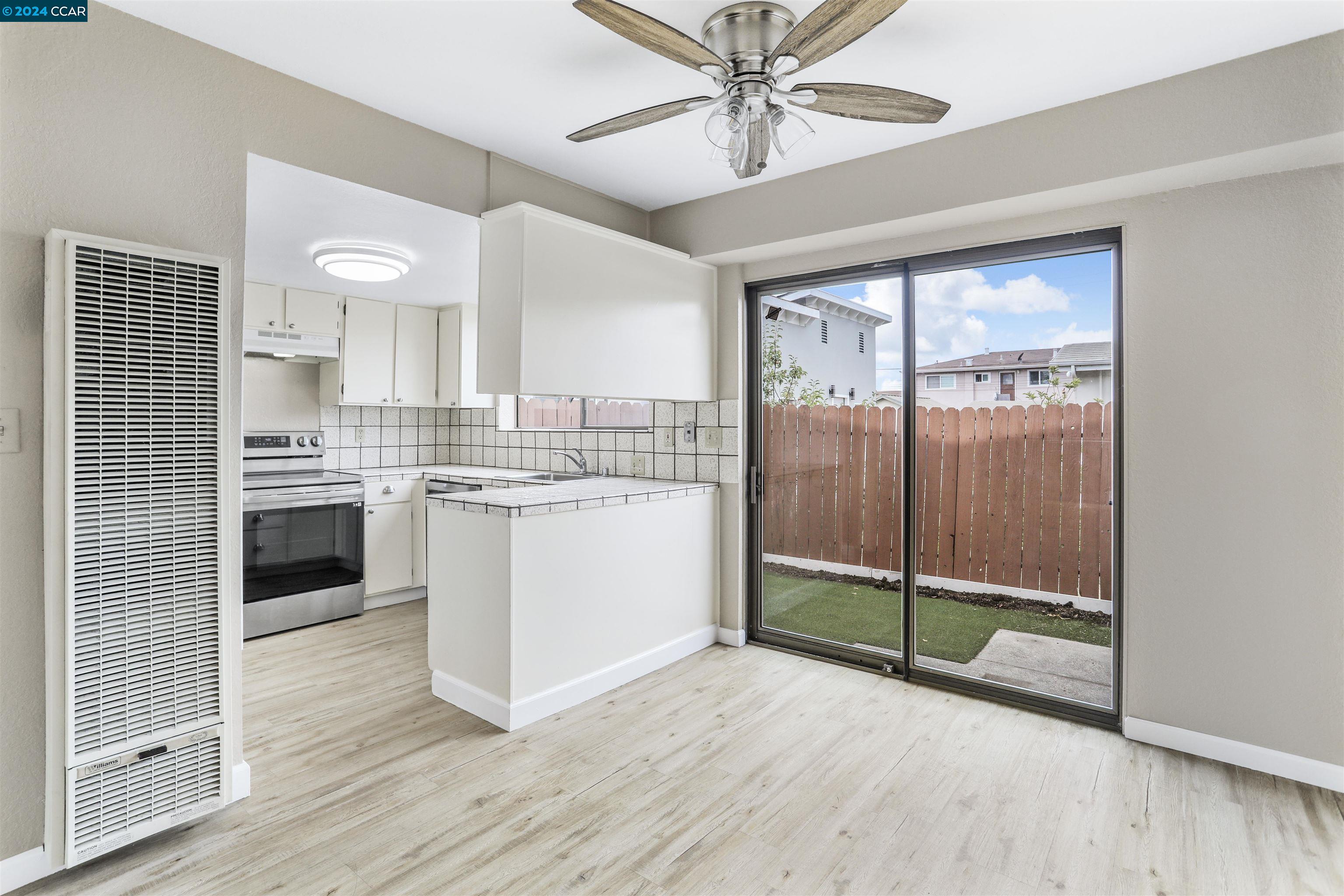 Photo #12: 41071134 Listing: Photo #12