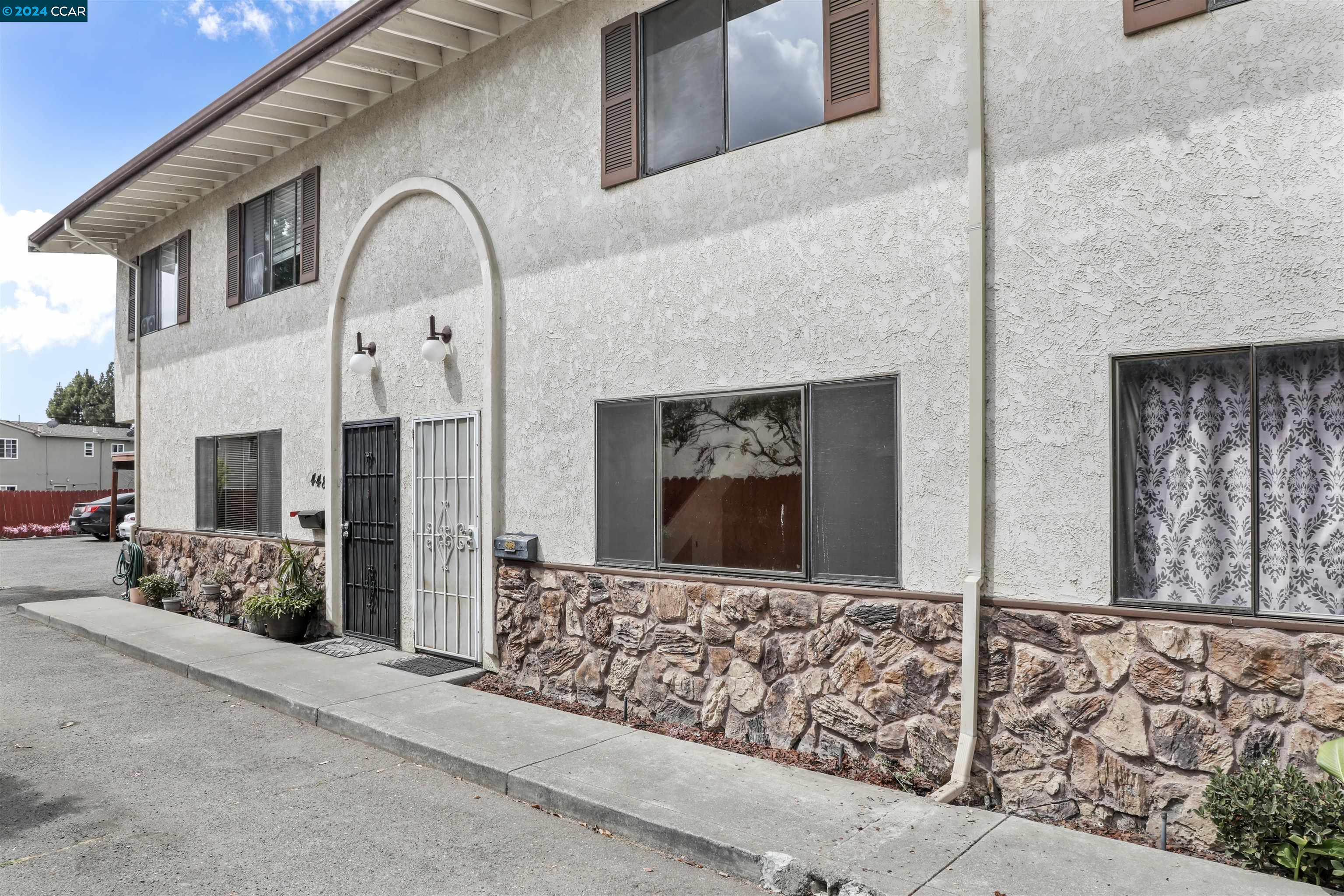 Photo #5: 41071134 Listing: Photo #5