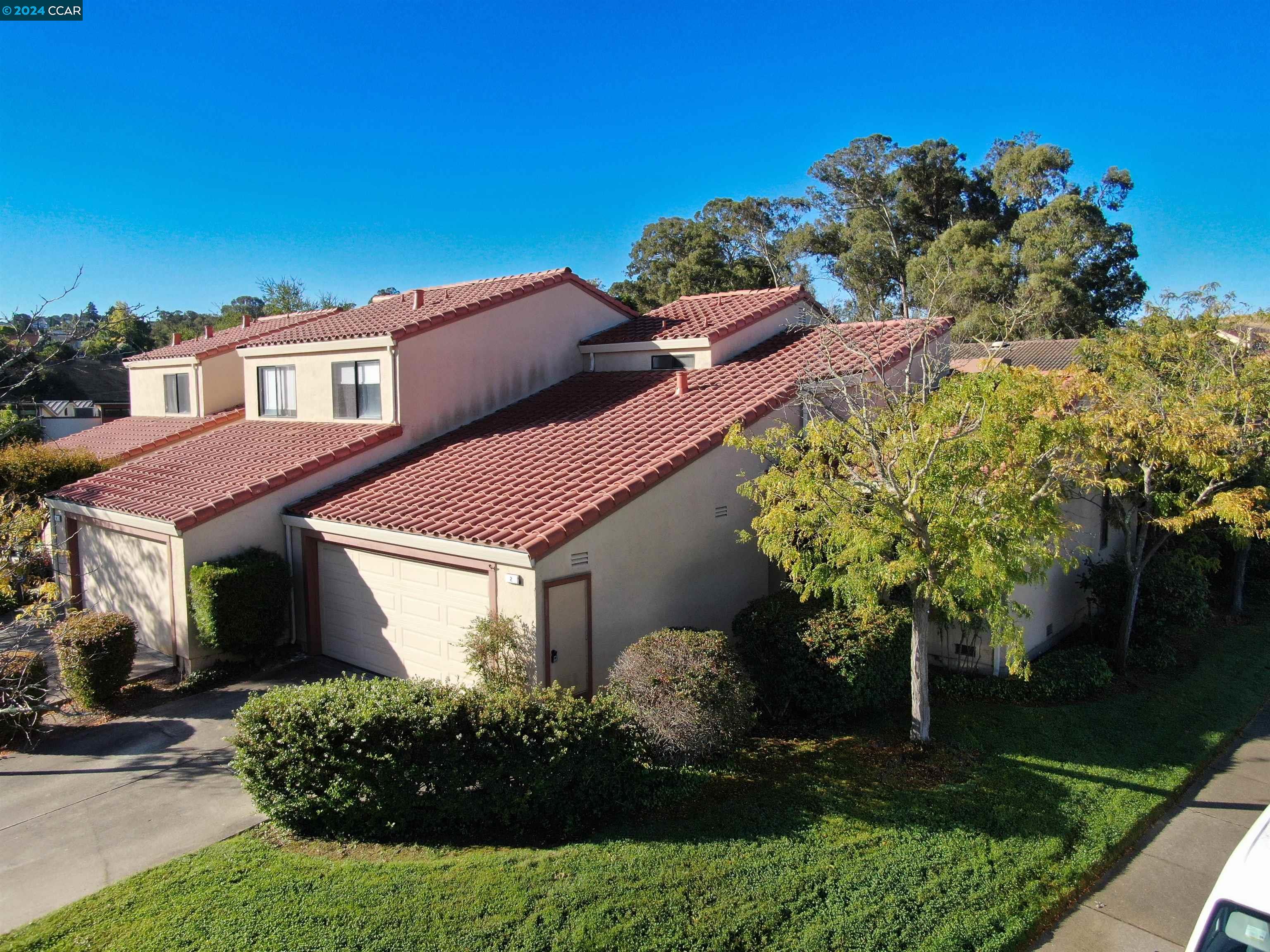 More Details about MLS # 41071174 : 2 AQUAMARINE CT