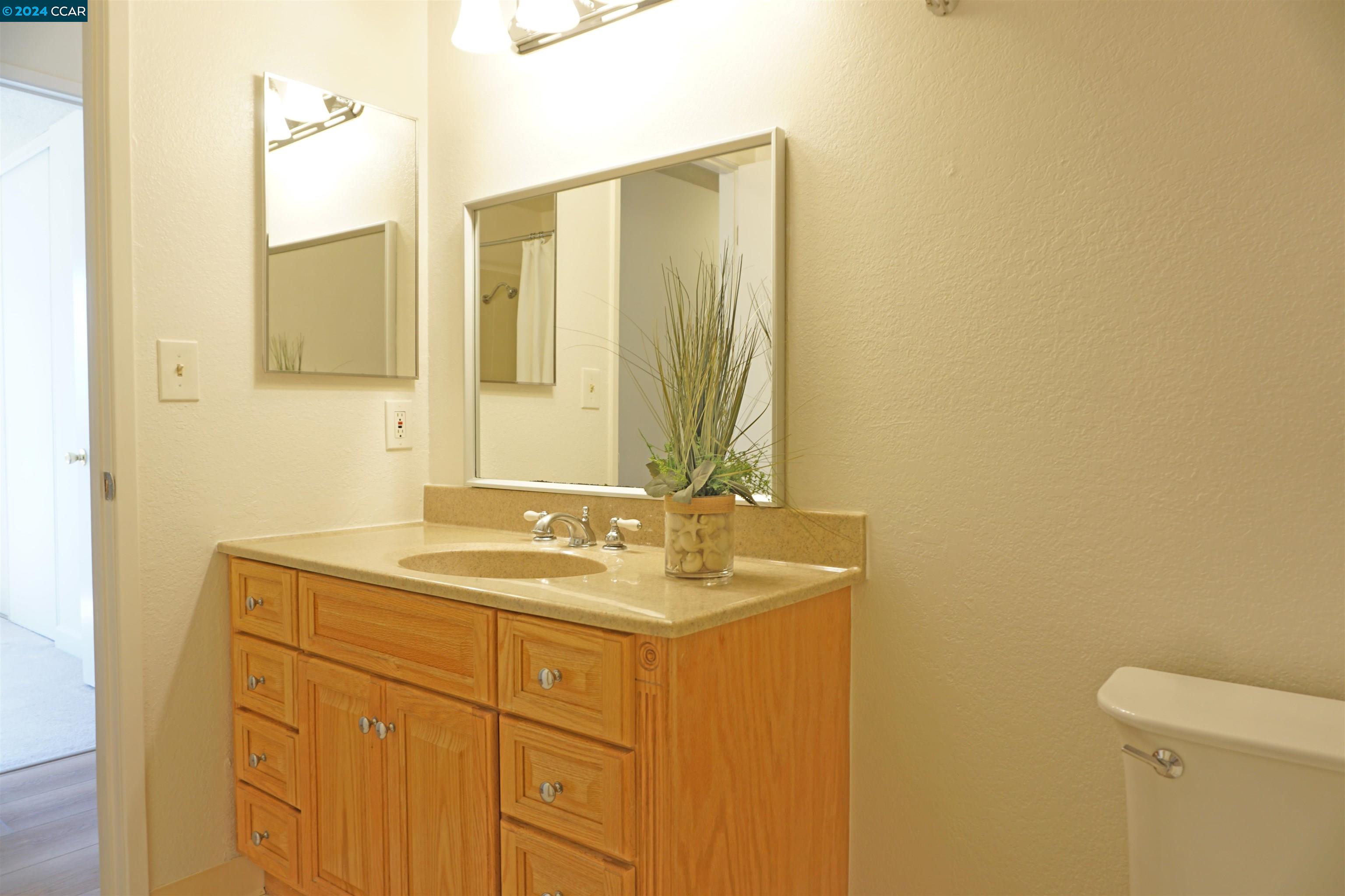 Detail Gallery Image 23 of 38 For 5109 Heavenly Ridge Ln, Richmond,  CA 94803 - 4 Beds | 2/1 Baths