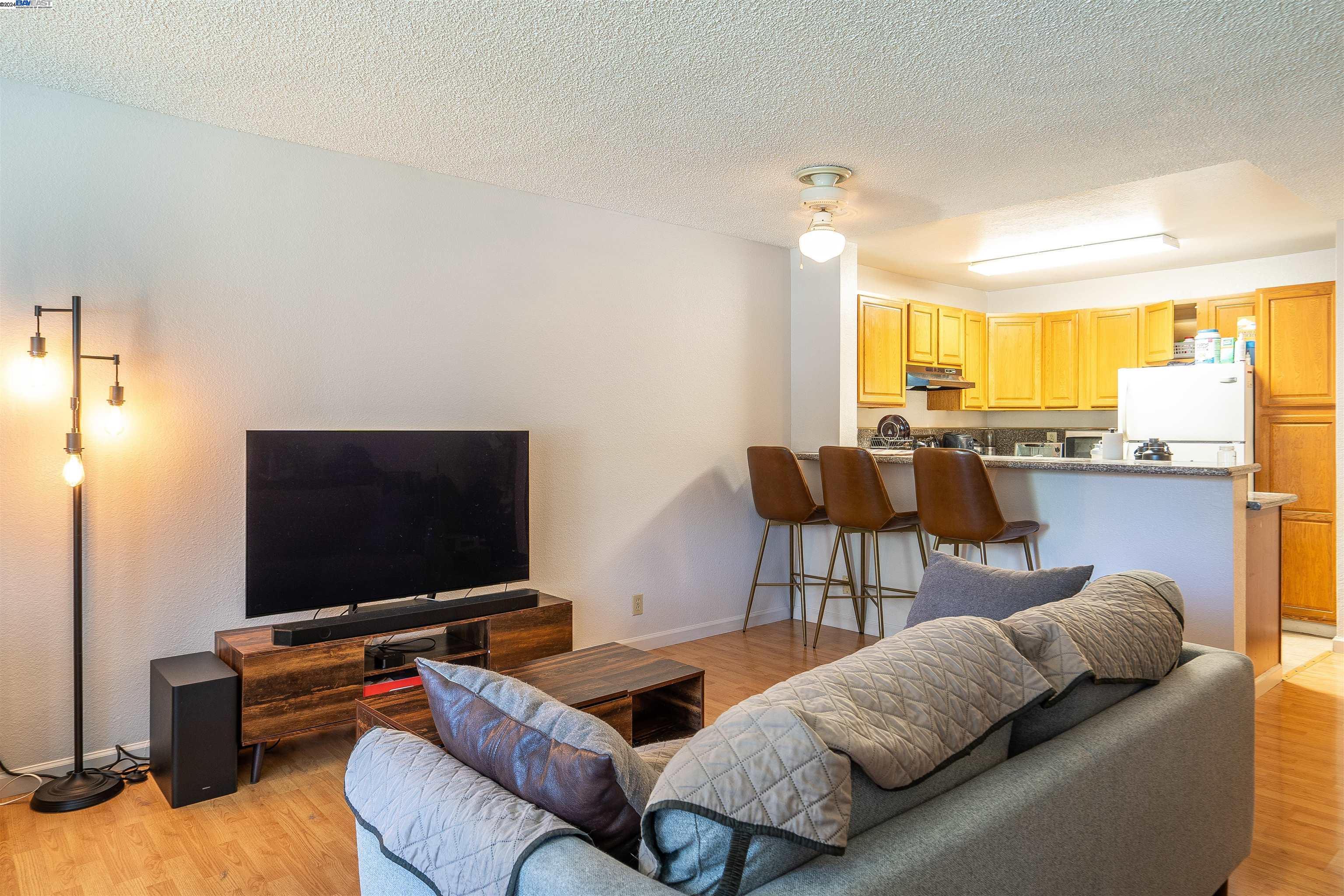 Photo #6: 41071275 Listing 