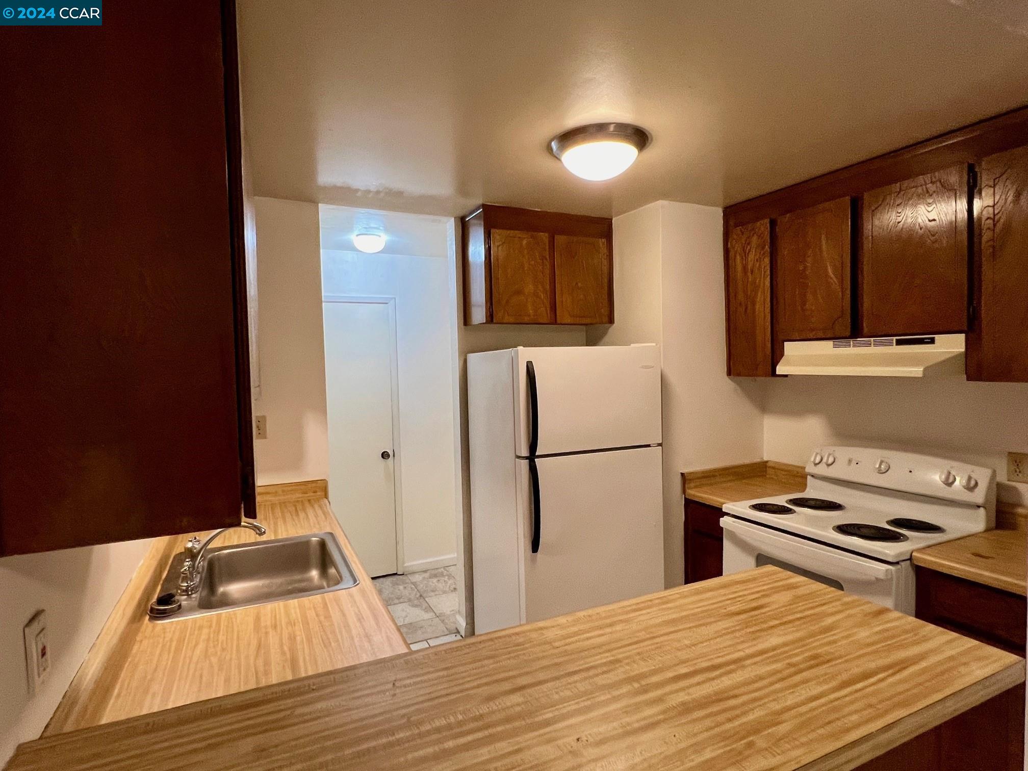 Detail Gallery Image 21 of 27 For 1591 Ellis St #103,  Concord,  CA 94520-2727 - 1 Beds | 1 Baths