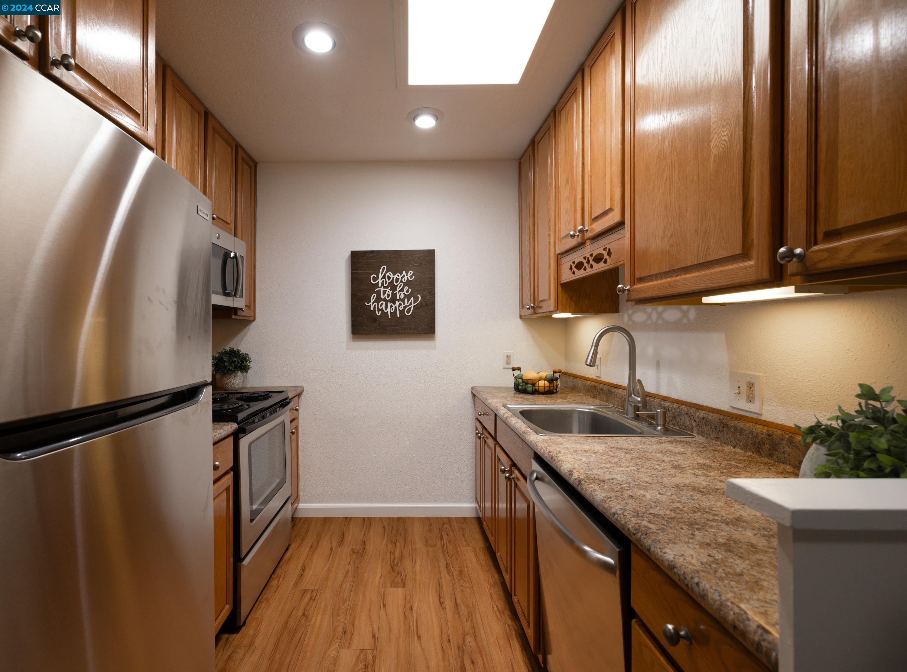 Photo #2: 41071387 Listing 