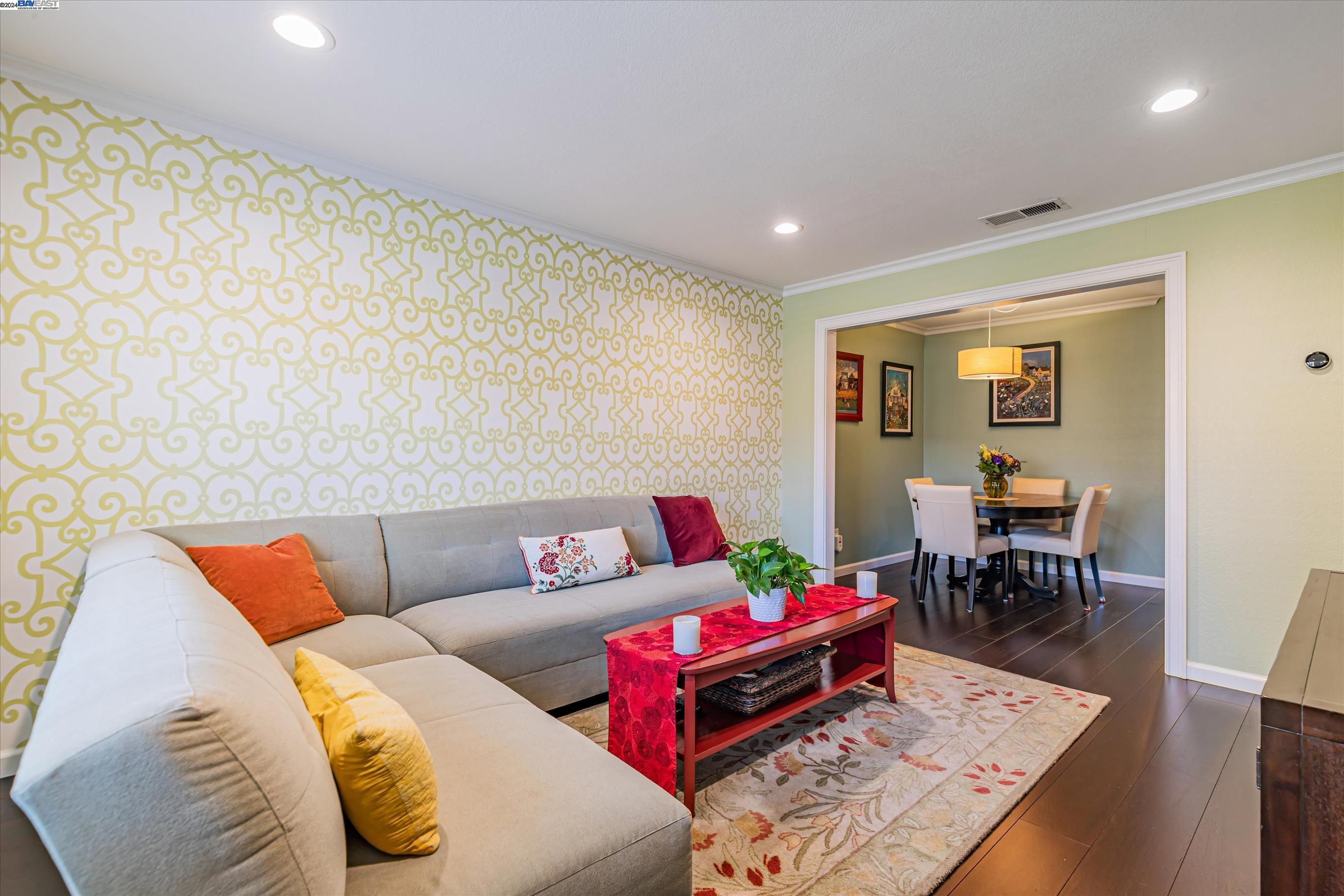 Photo #3: 41071404 Listing 