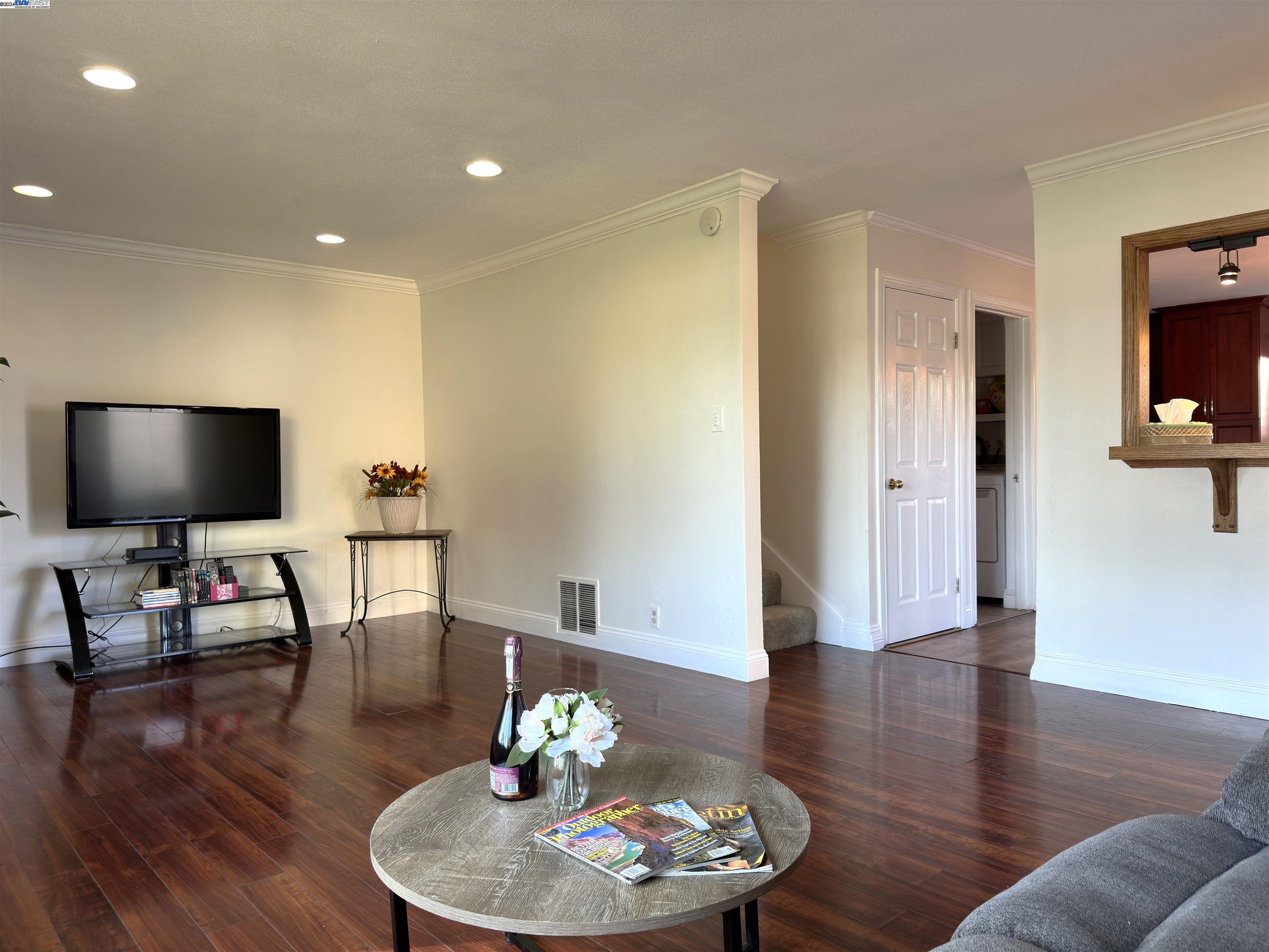 Photo #3: 41071419 Listing 